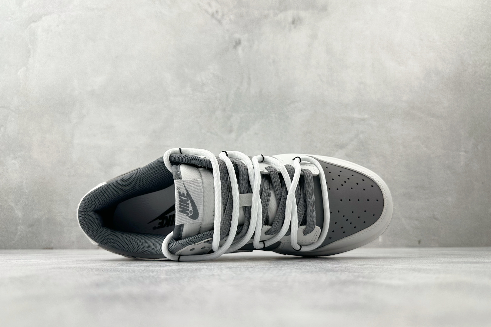 YC 双十一特价双十一特价【定制球鞋】Nike Dunk 封狼居胥 白灰货号：WG0528-111尺码：