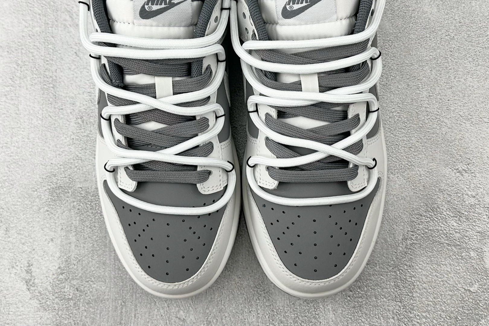 YC 双十一特价双十一特价【定制球鞋】Nike Dunk 封狼居胥 白灰货号：WG0528-111尺码：