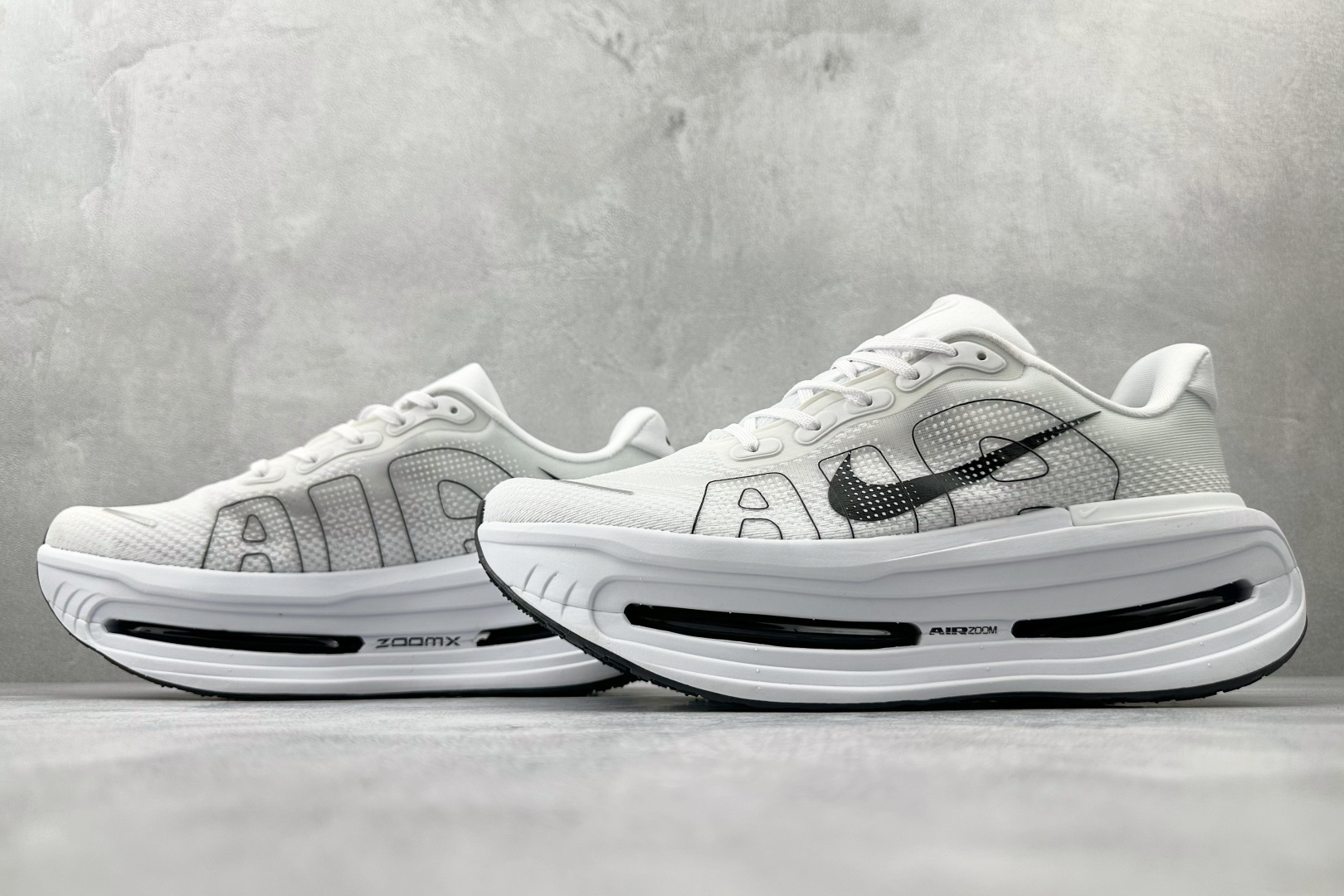 Nike Vomero Vomero Premium白黑 HQ2050-002