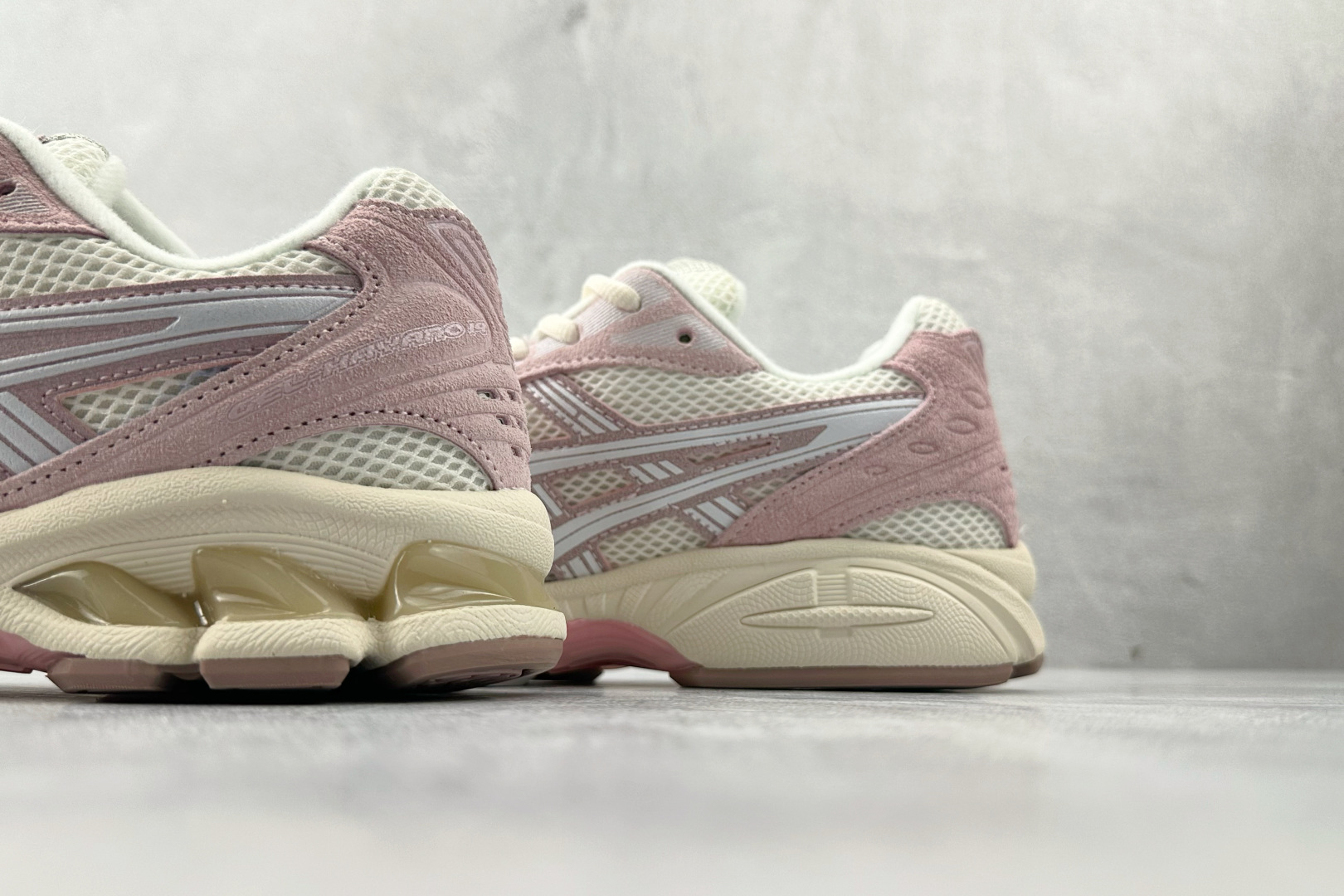 200 外贸订单 配色齐全 正确版本 完美还原 Asics Gel-Kayano 14 粉白 1202A105-100