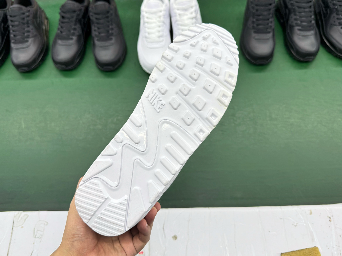 Nike Air Max 90 White Leather Sneakers CZ5594-100, Available in Multiple Sizes 7 cmp i1758293555431 1000 0 6