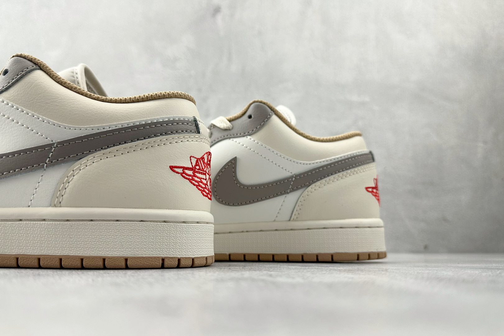 DT 公司级 Jordan Air Jordan 1 Low 米灰货号：-169尺码：35.5 36 3