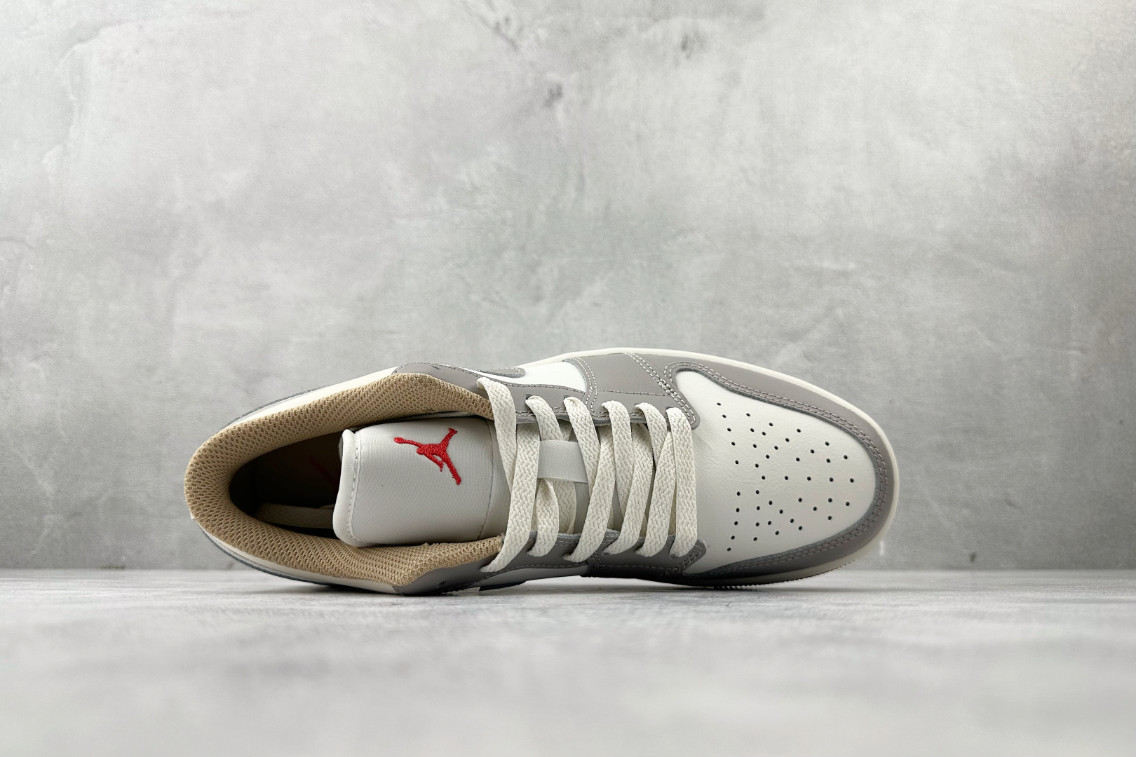 DT 公司级 Jordan Air Jordan 1 Low 米灰货号：-169尺码：35.5 36 3