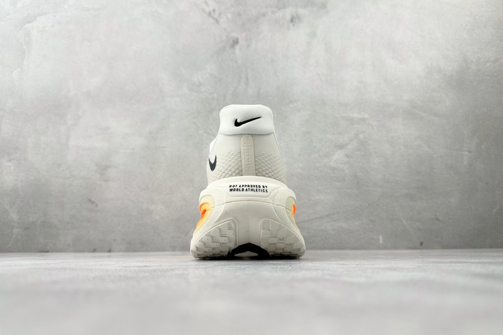GT 全套数据私模 Nike Vomero Vomero Premium 白橙货号 :HQ2050 10