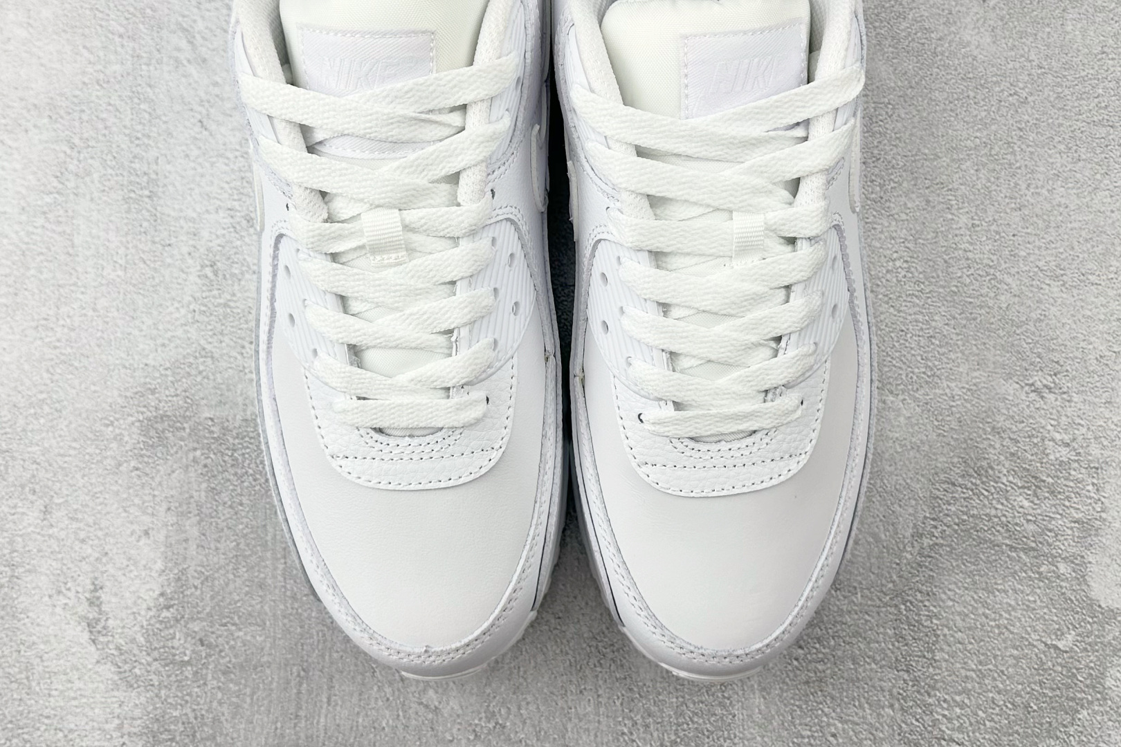 Max 原版开发 Nike Air Max 90 Leather 白色货号：CZ5594-100尺码：3
