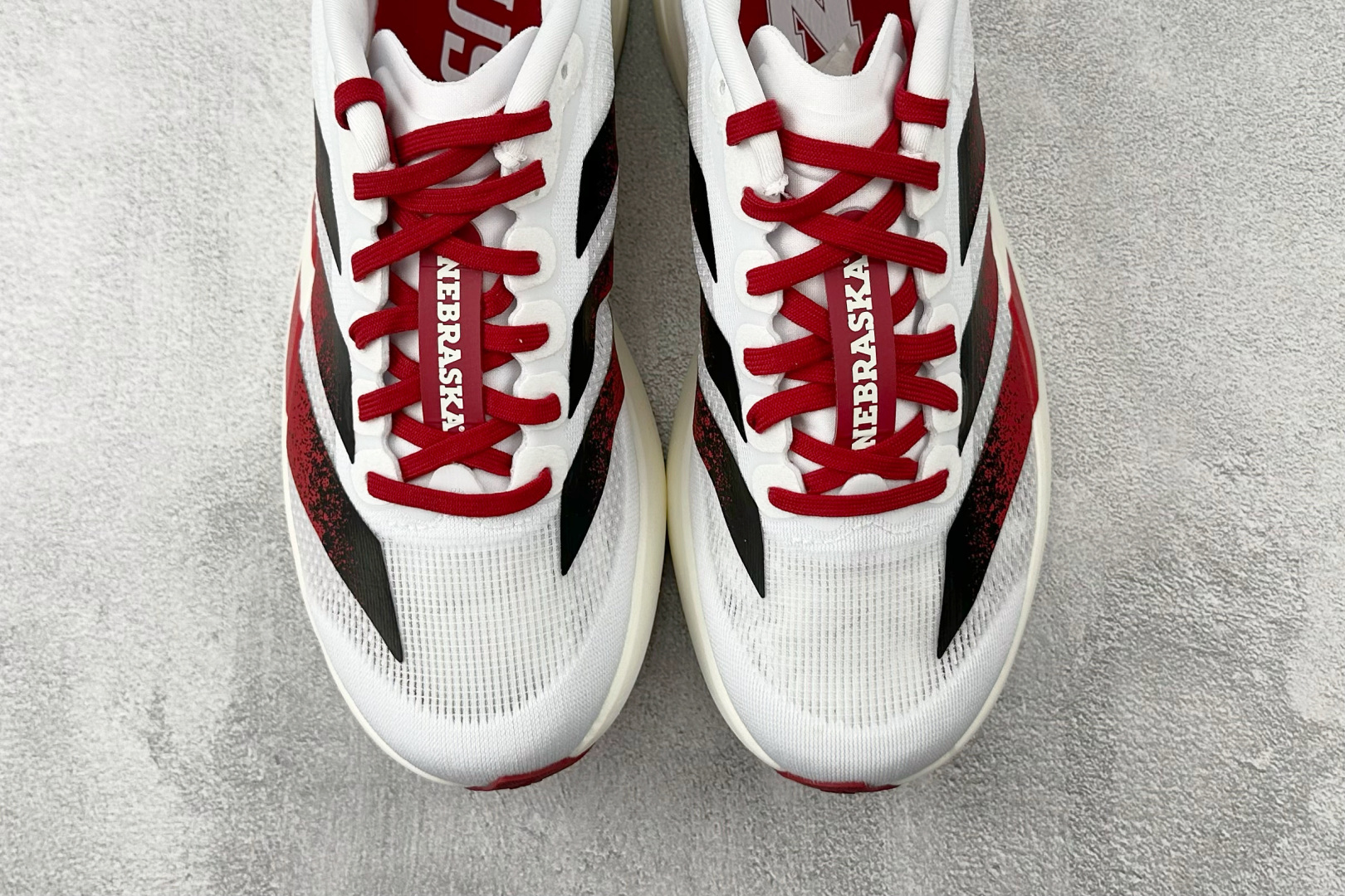 全新工厂开发 adidas Adizero Evo SL 白红 JQ4576