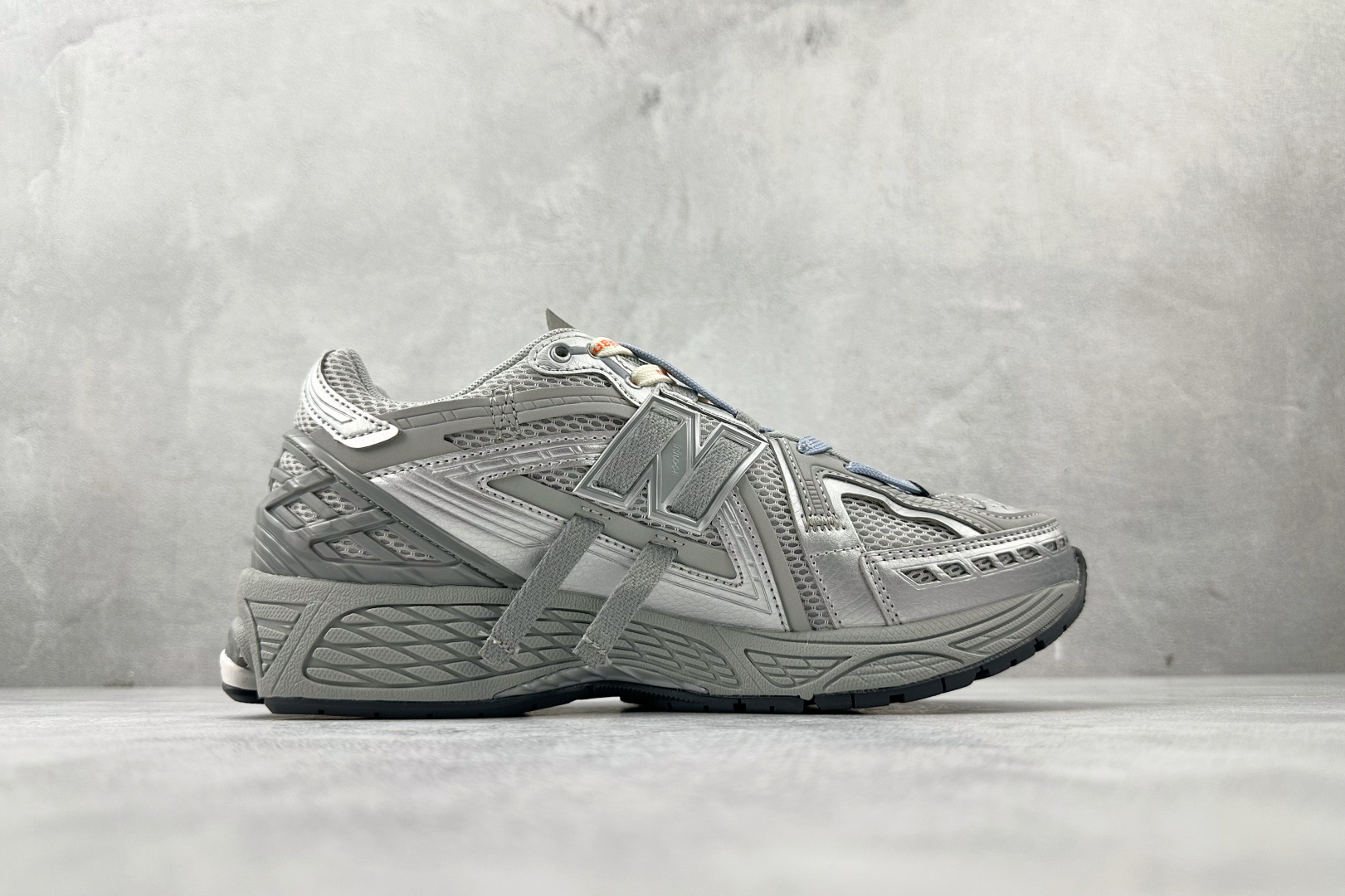 260 New Balance NB 1906A 银灰色 M1906AG