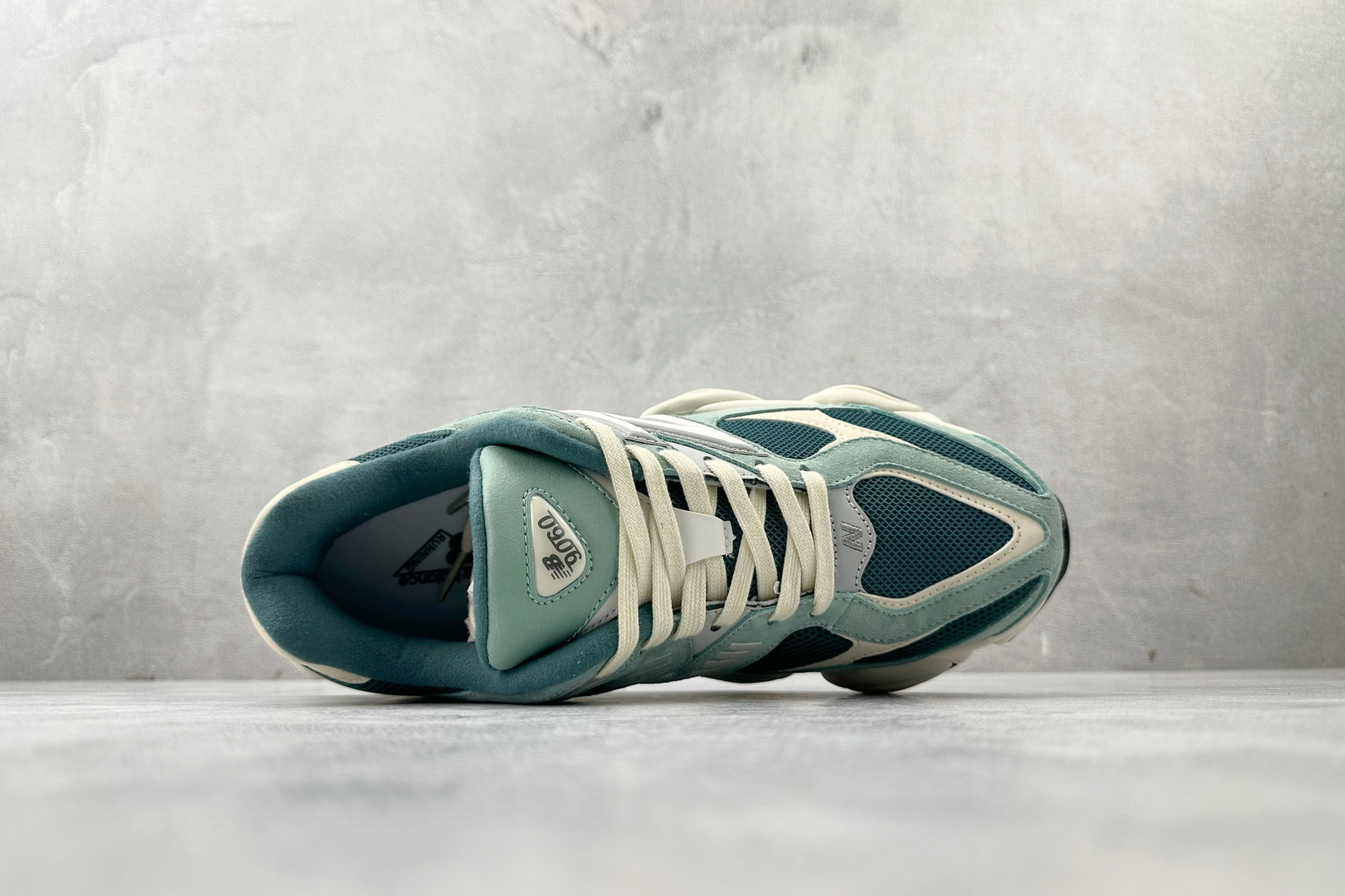 230 New Balance NB 9060 青米色 U9060FG