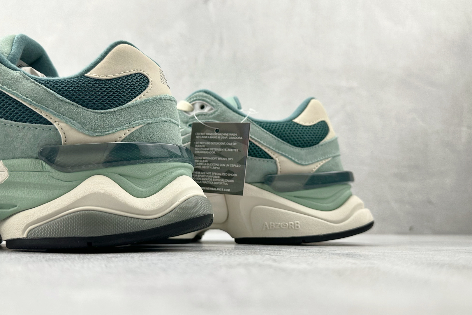 230 New Balance NB 9060 青米色 U9060FG