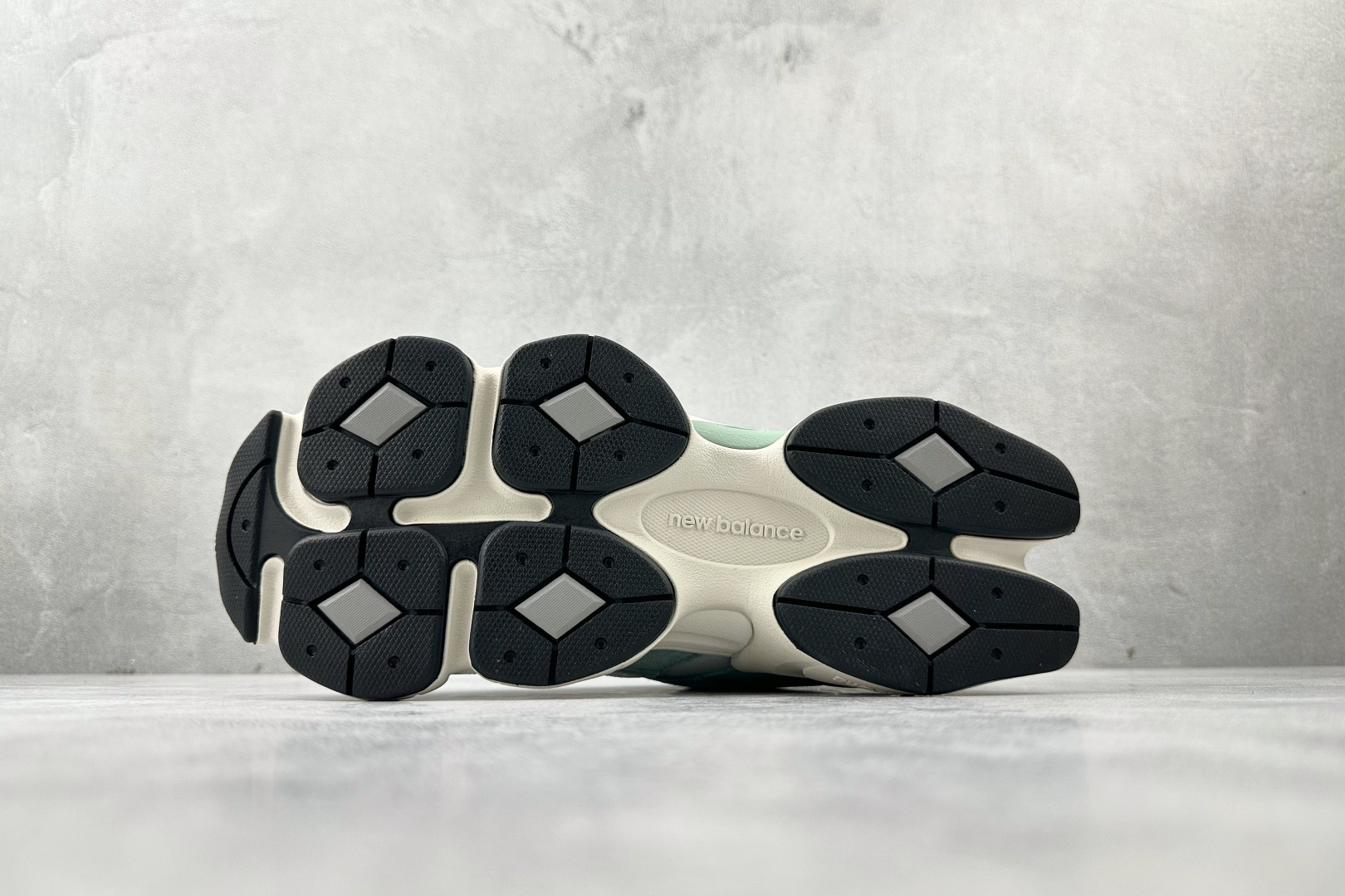 230 New Balance NB 9060 青米色 U9060FG