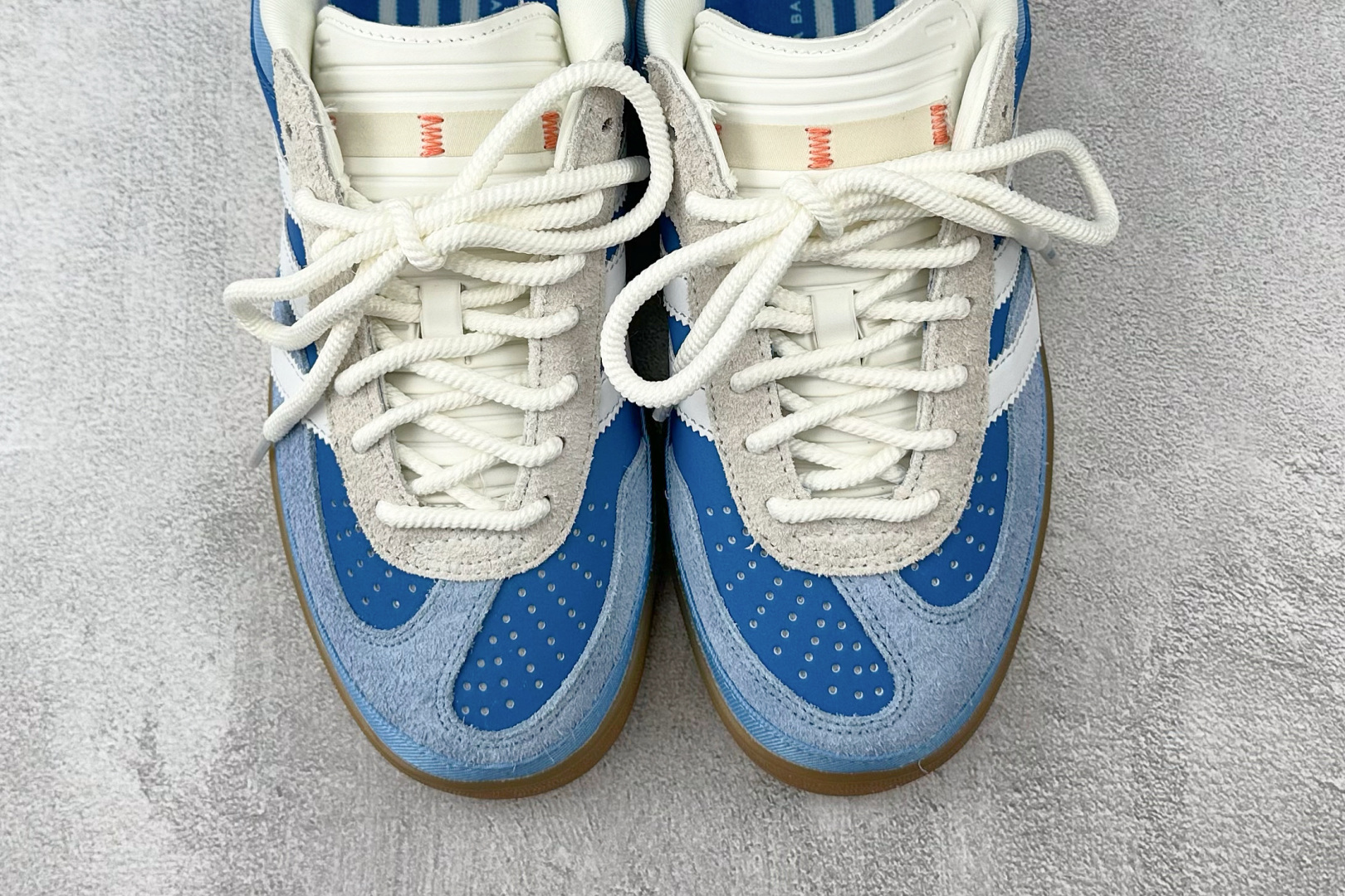 Bad Bunny x adidas originals GAZELLE INDOOR 蓝白灰 IF9734