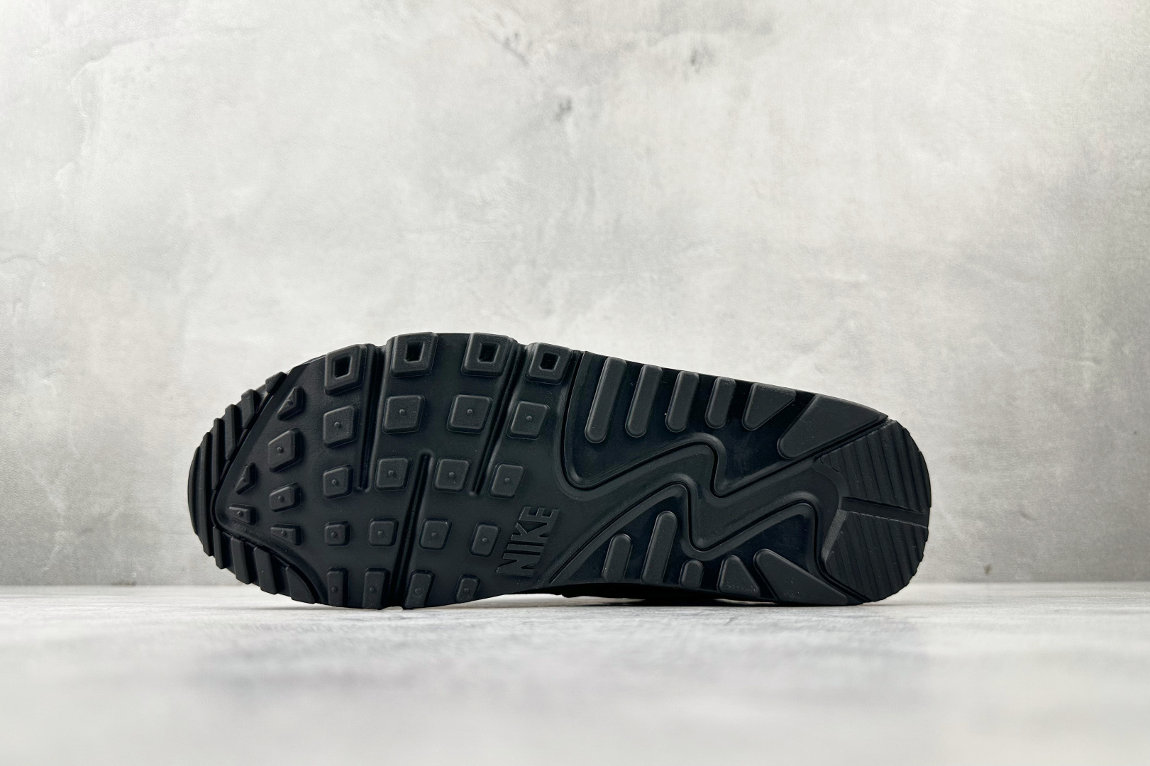 Max 原版开发 Nike Air Max 90 黑色货号：CN8490-003尺码：39 40 40.