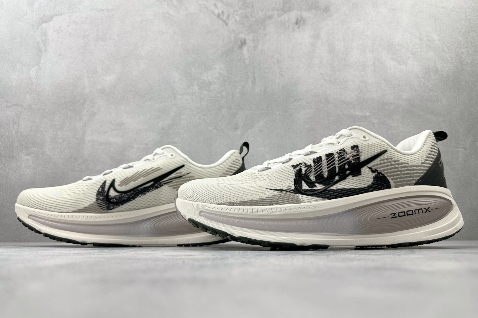 全套数据私模 Nike Vomero 18 白色 IB5726-100