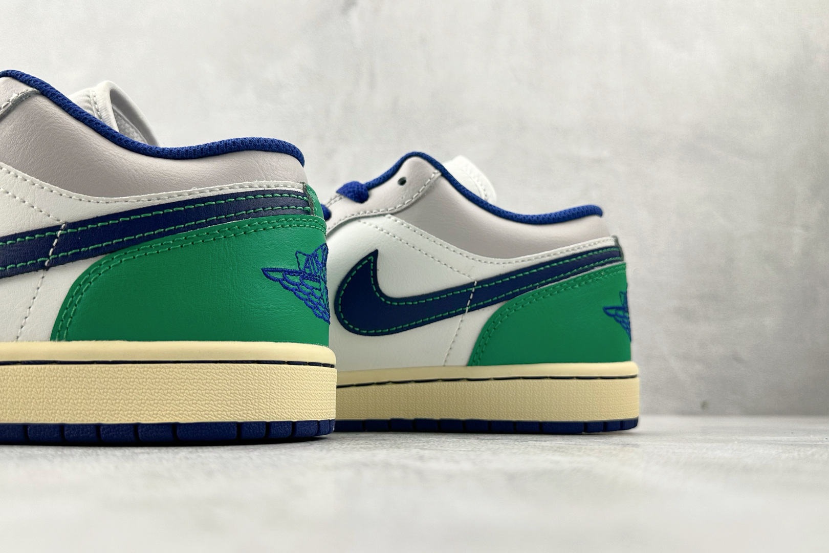 DT 公司级 Jordan Air Jordan 1 Low 白蓝色货号：-147尺码：40 40.5 