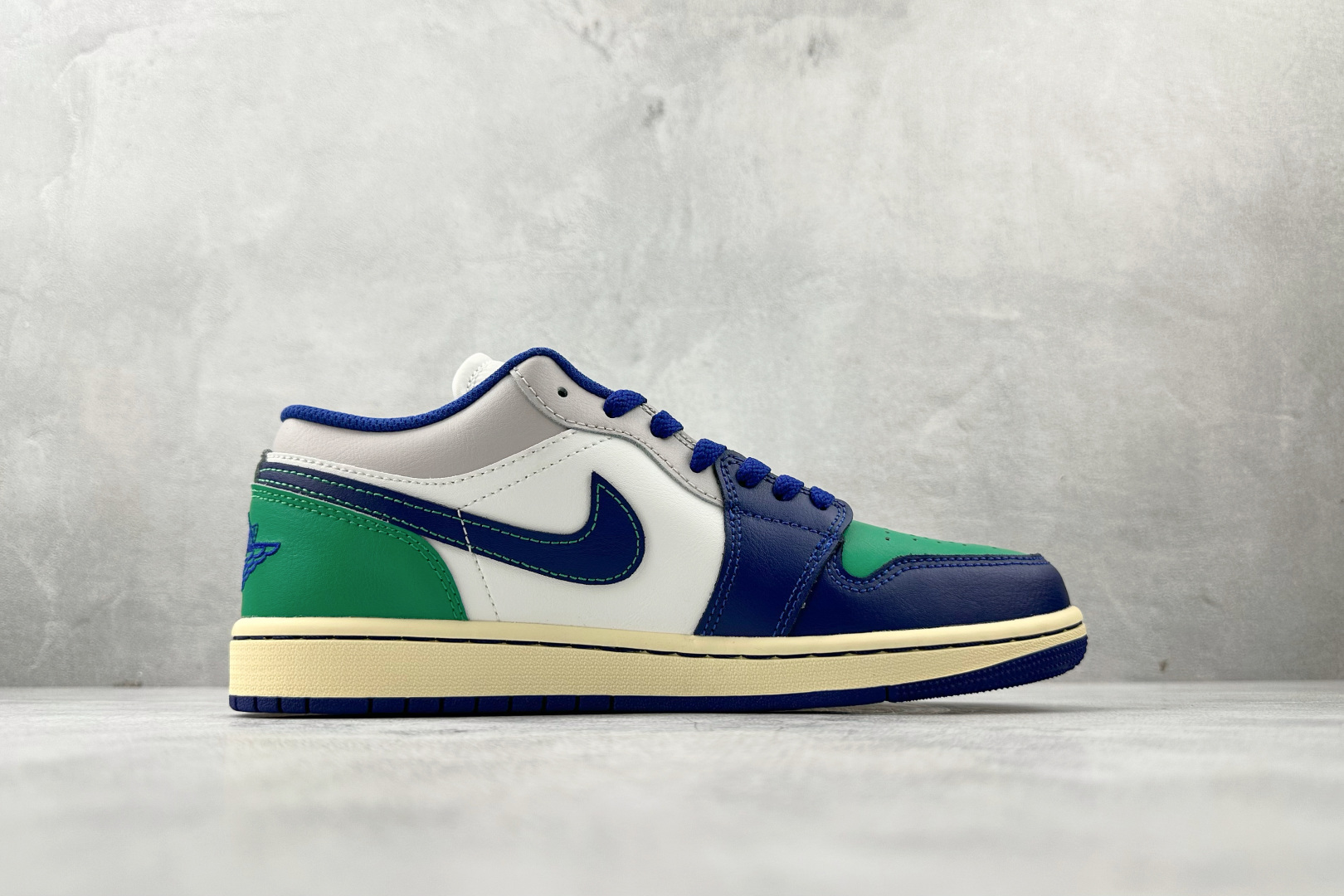 DT 公司级 Jordan Air Jordan 1 Low 白蓝色货号：-147尺码：40 40.5 