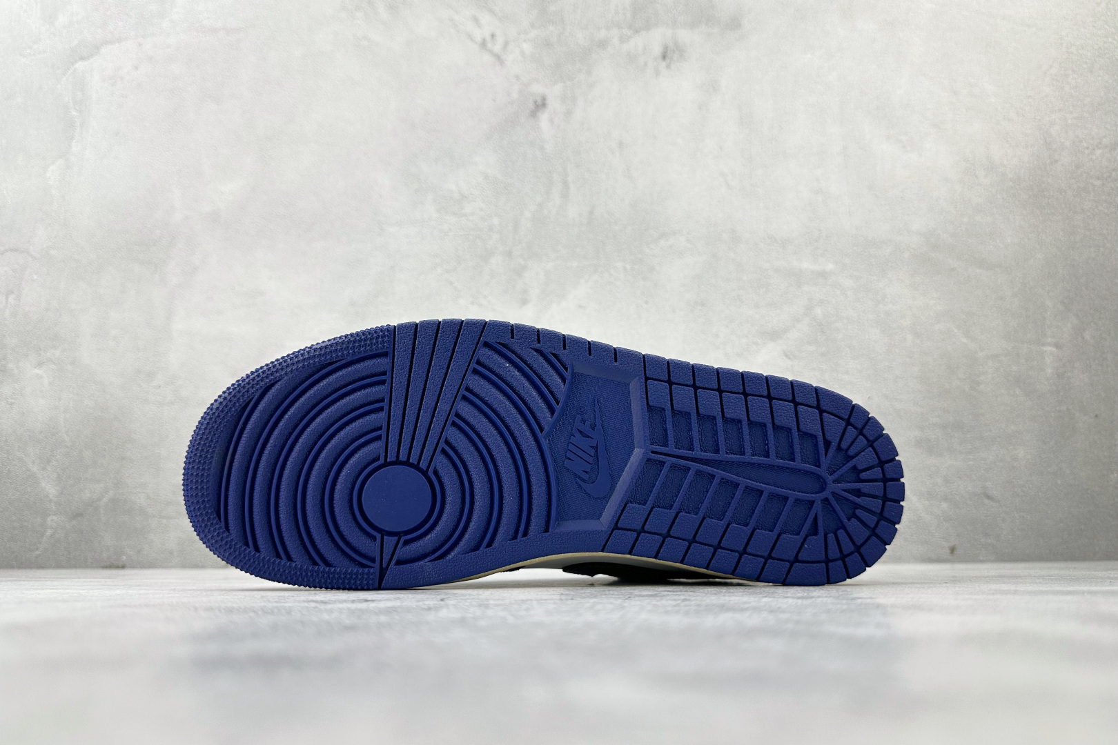 DT 公司级 Jordan Air Jordan 1 Low 白蓝色货号：-147尺码：40 40.5 