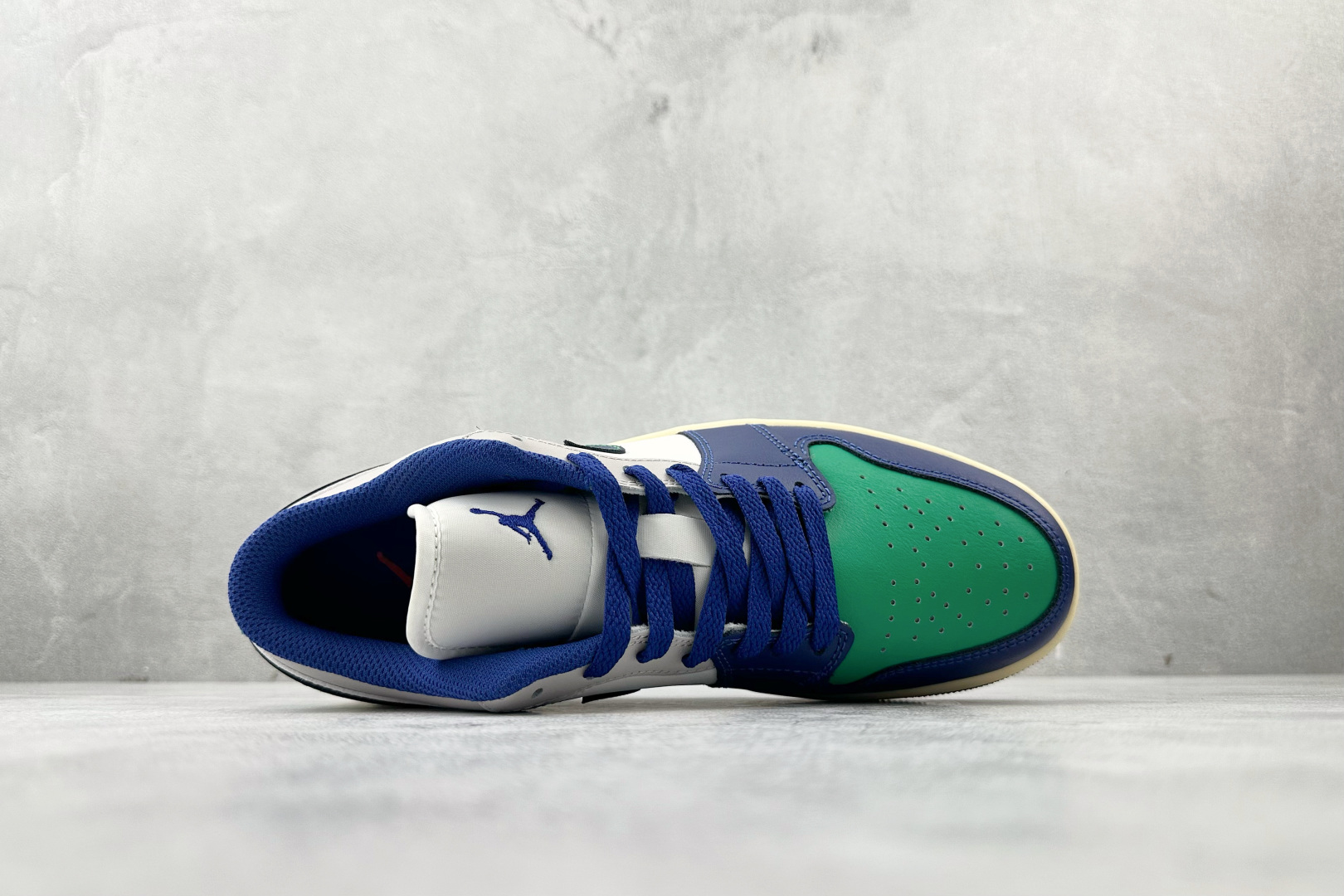 DT 公司级 Jordan Air Jordan 1 Low 白蓝色货号：-147尺码：40 40.5 