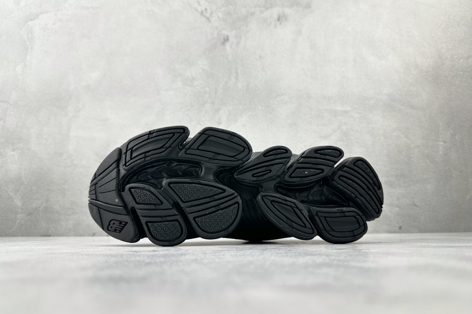 C 版 大厂出品 New Balance ABZORB 2000 黑绿色货号：U2000。PB尺码：36