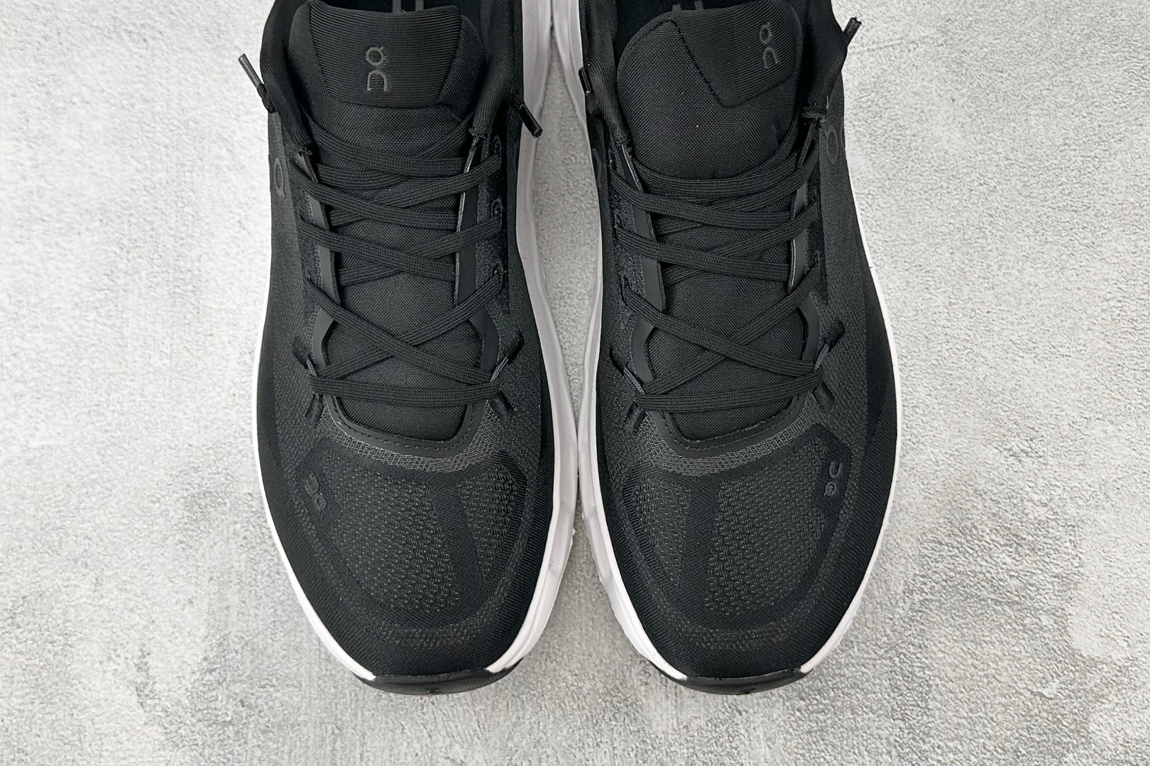 180 On昂跑 Cloudtilt 黑色 3ME1010