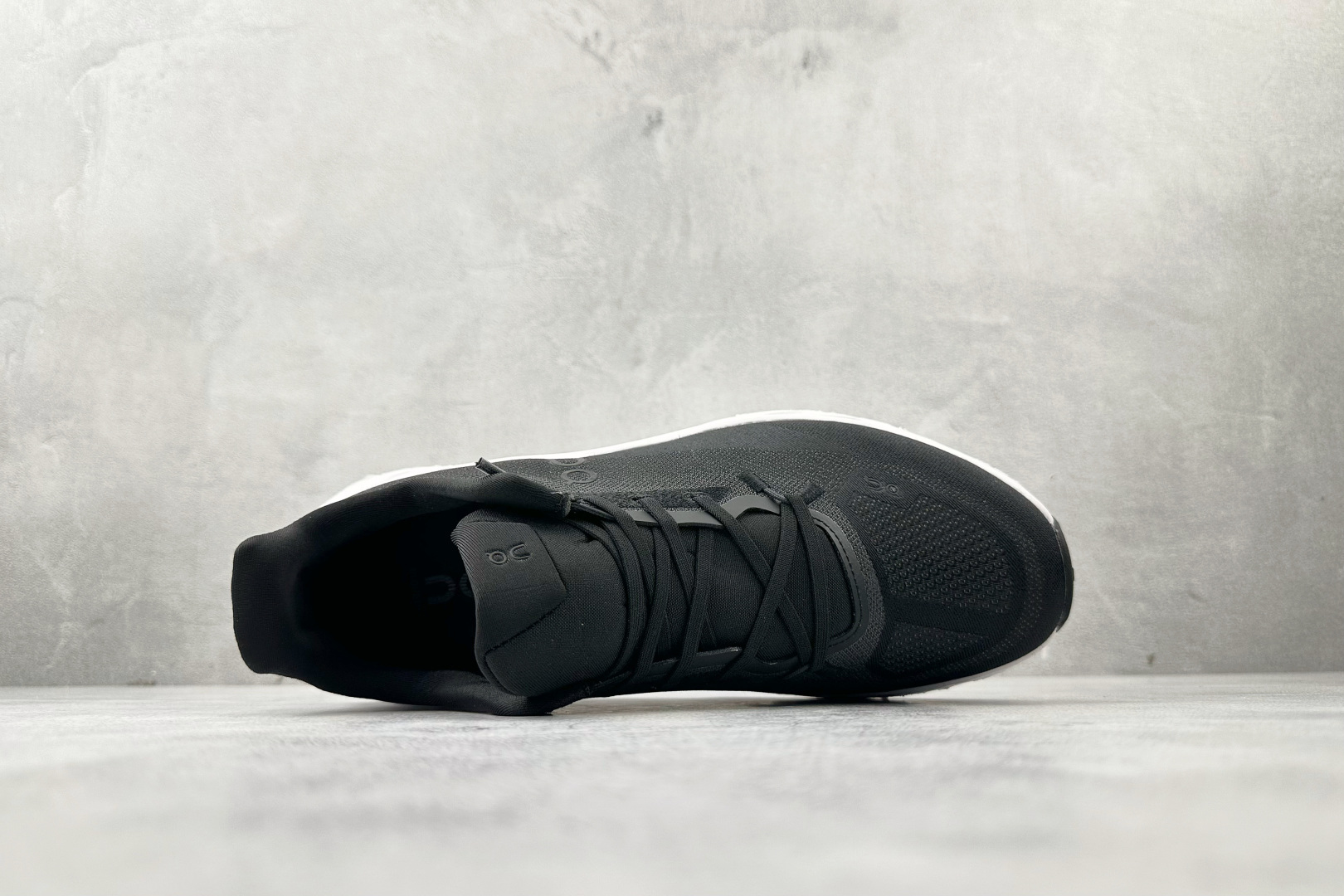 180 On昂跑 Cloudtilt 黑色 3ME1010