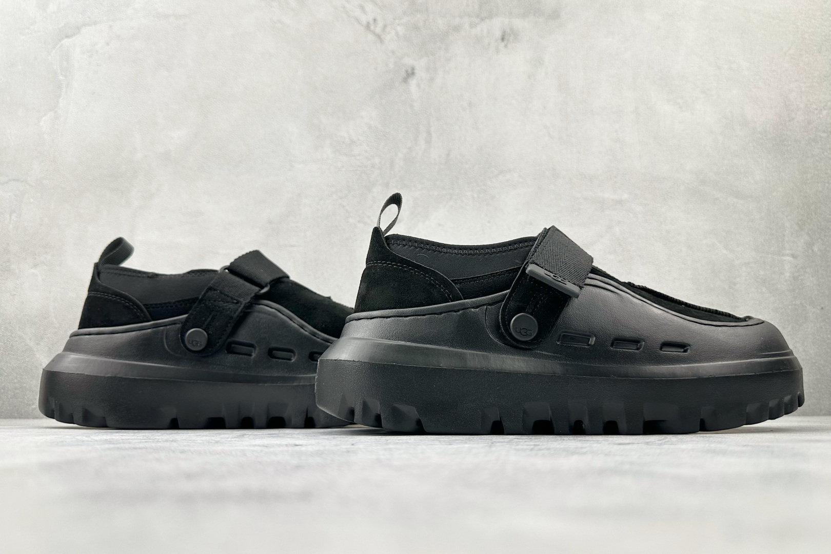 190 东南亚订单 UGG PeakMod Lowcut 黑色 1171355-BBLC