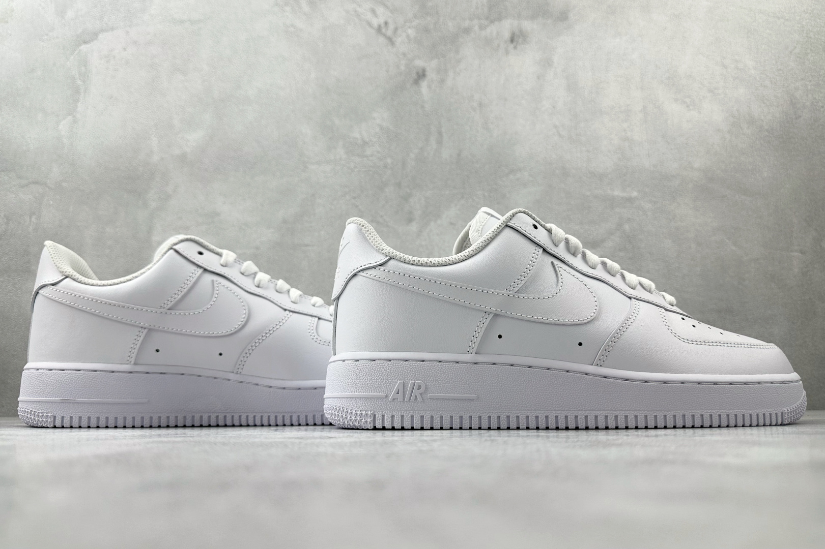 180 全新工厂开发 Nike Air Force 1 07 纯白 CW2288-111