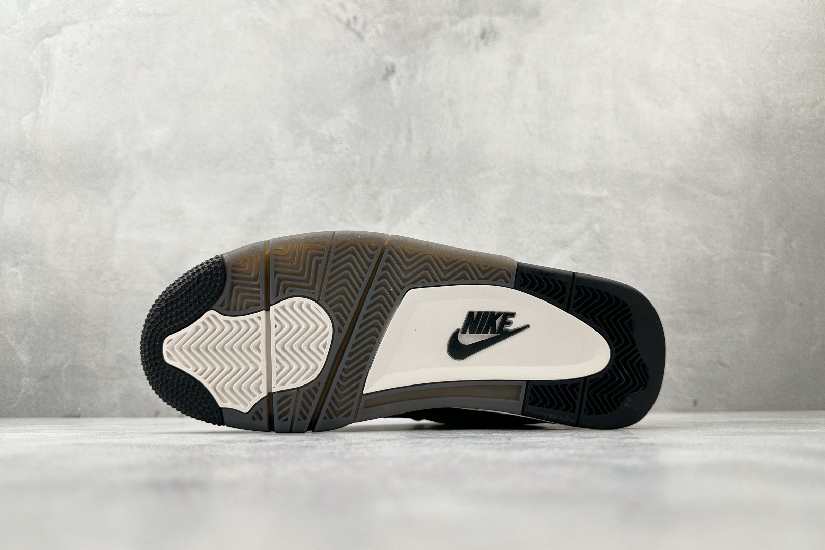 260 东南亚订单 Jordan Air Jordan 4 ”Cave Stone and Black”棕色 FV5029-200