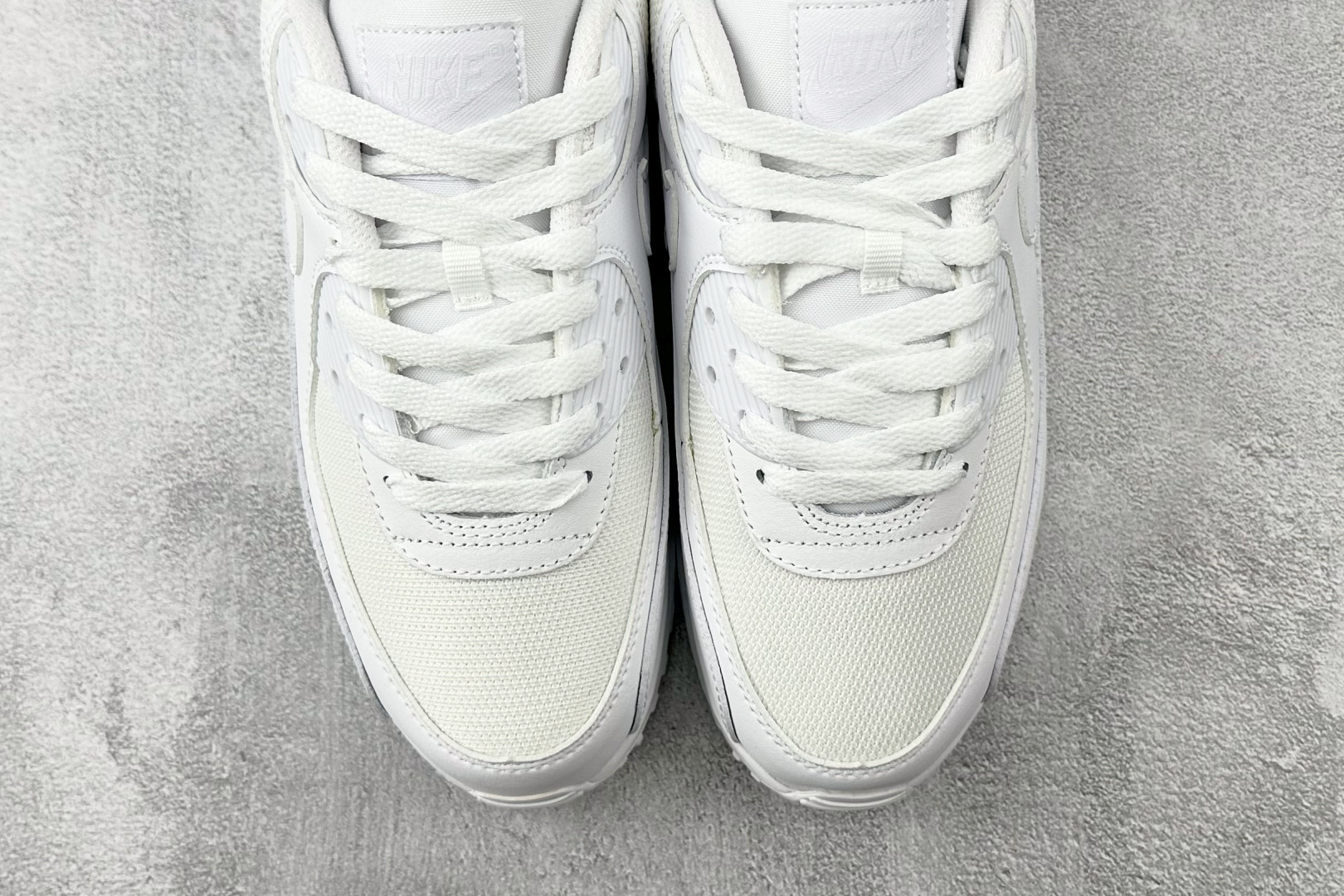 Max 原版开发 Nike Air Max 90 白色货号：CN8490-100尺码：39 40 40.