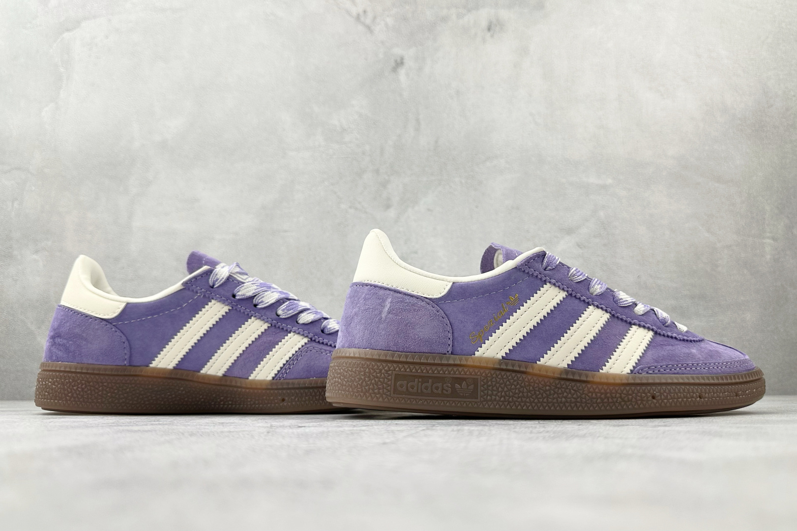 XC adidas originals HANDBALL SPEZIAL 紫白货号：KI5935尺码：3