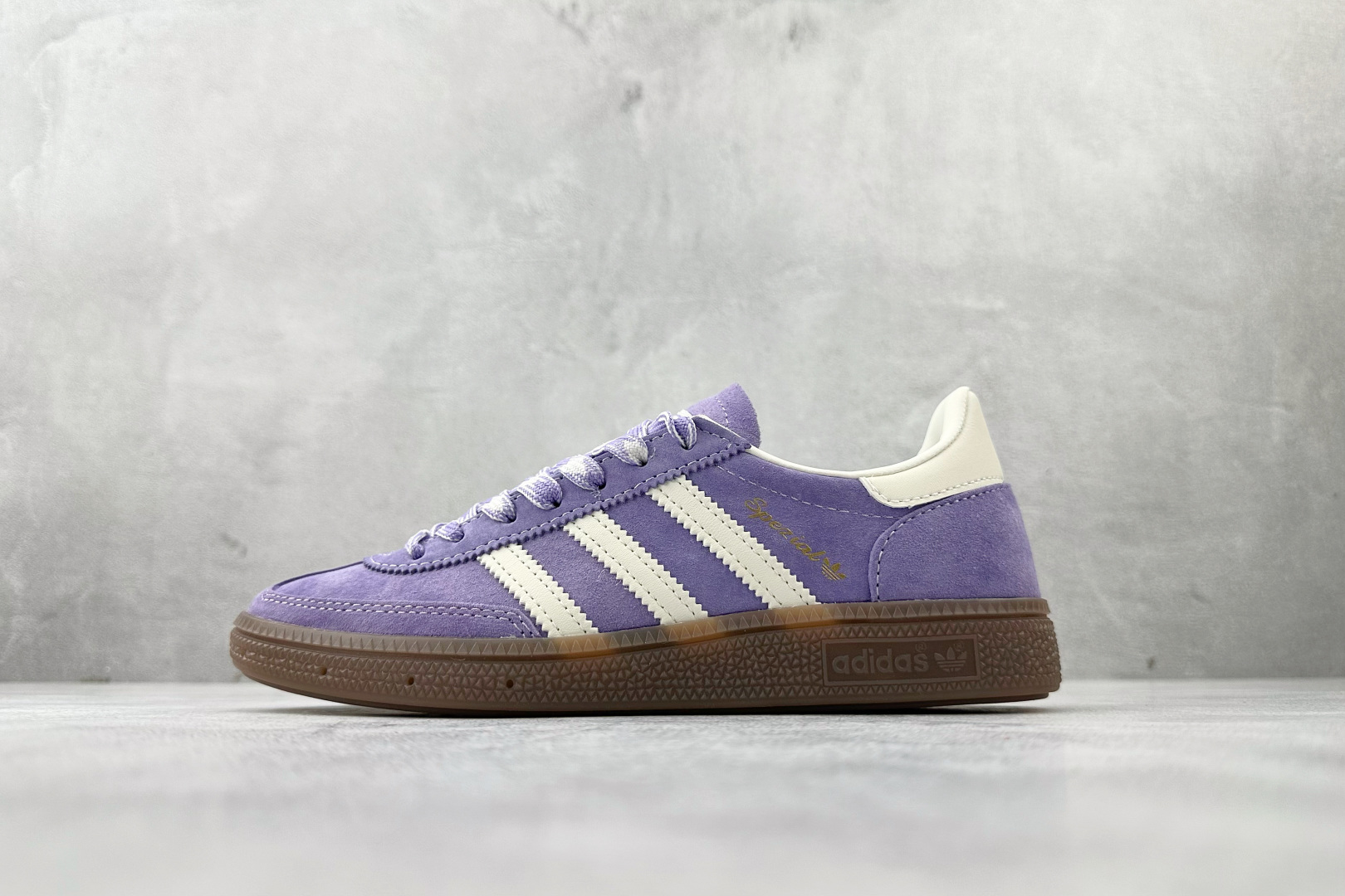 XC adidas originals HANDBALL SPEZIAL 紫白货号：KI5935尺码：3