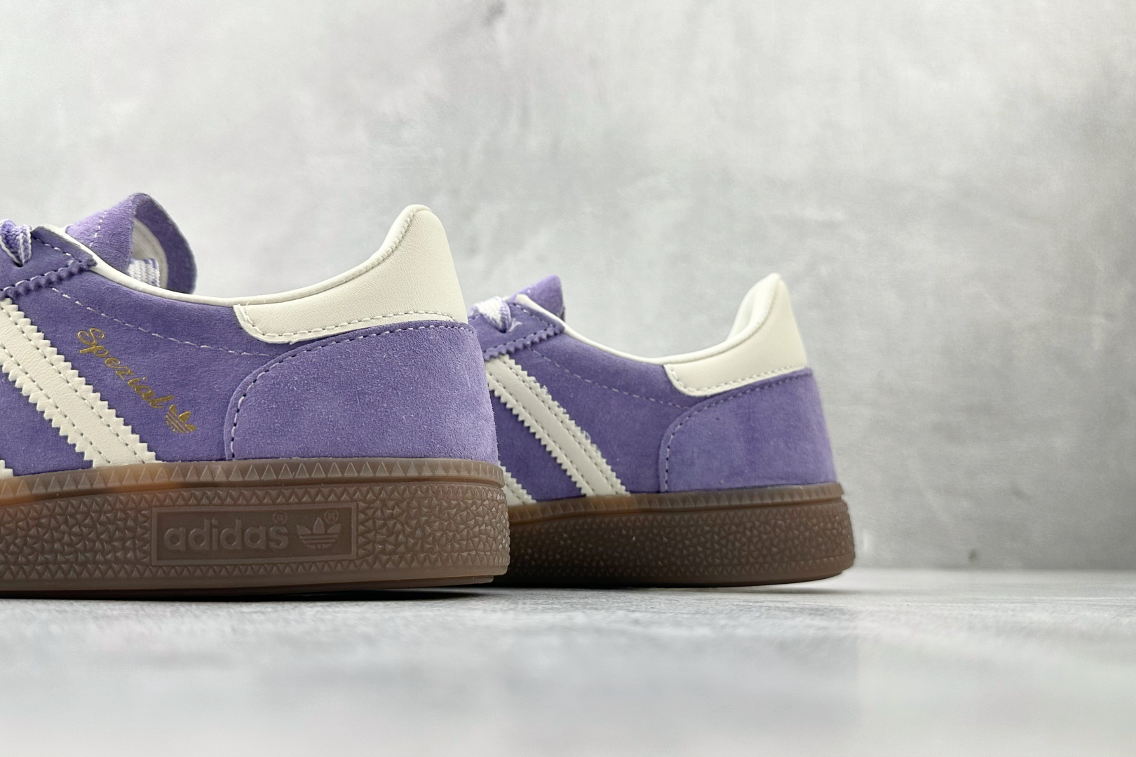 XC adidas originals HANDBALL SPEZIAL 紫白货号：KI5935尺码：3