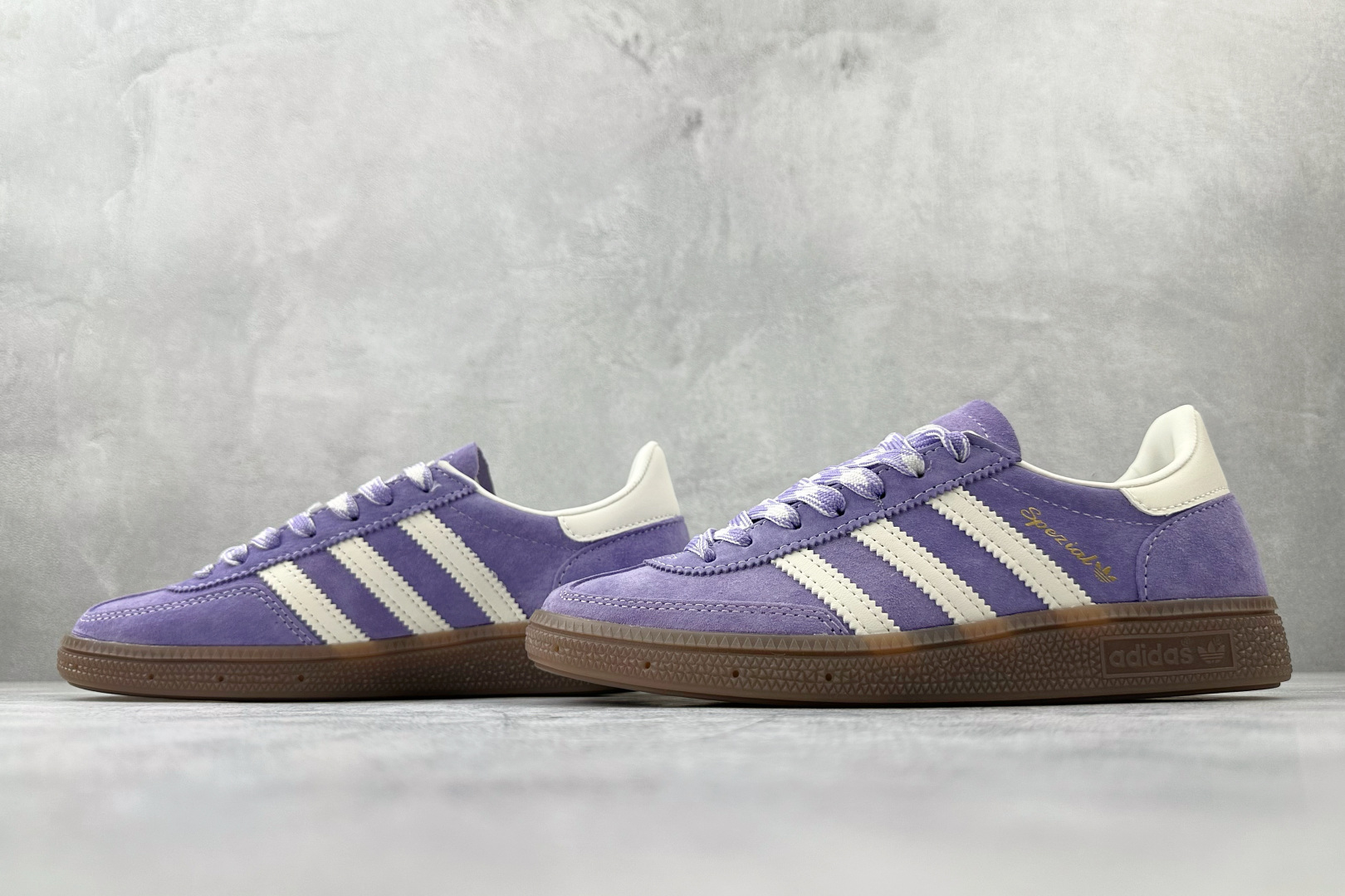 XC adidas originals HANDBALL SPEZIAL 紫白货号：KI5935尺码：3