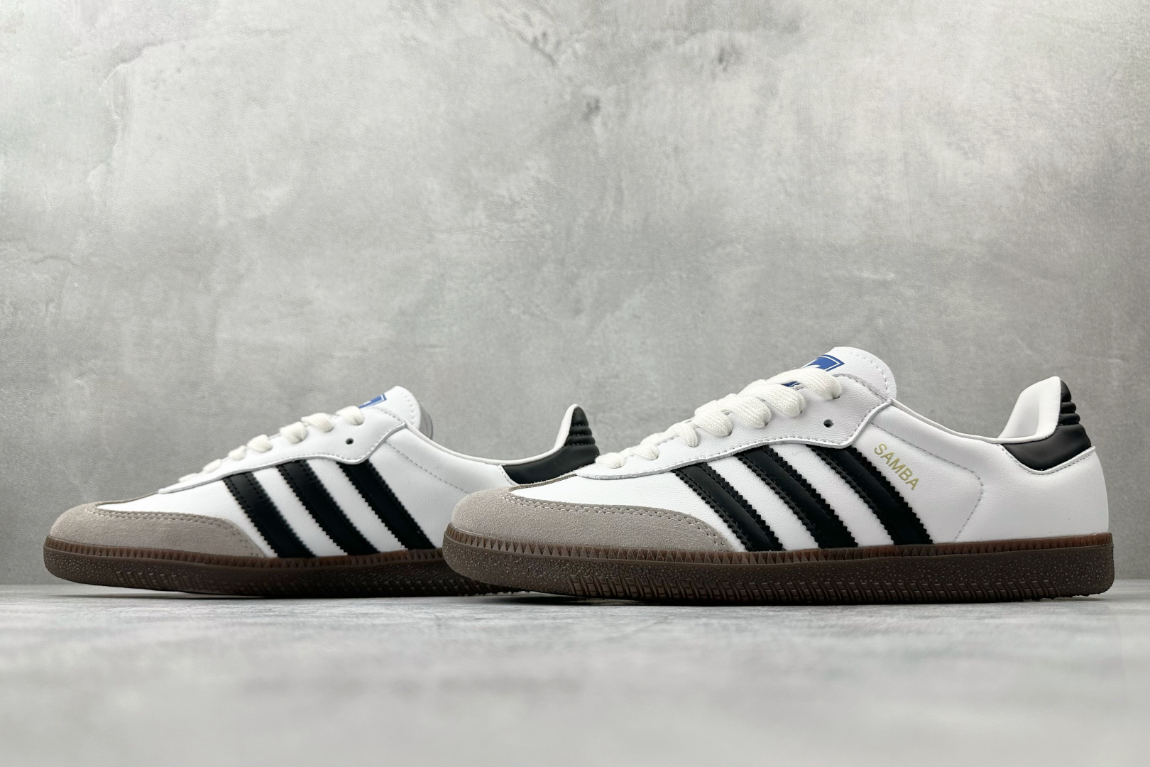 XC adidas originals SAMBA OG 黑白灰货号：B75806尺码：35 36 36