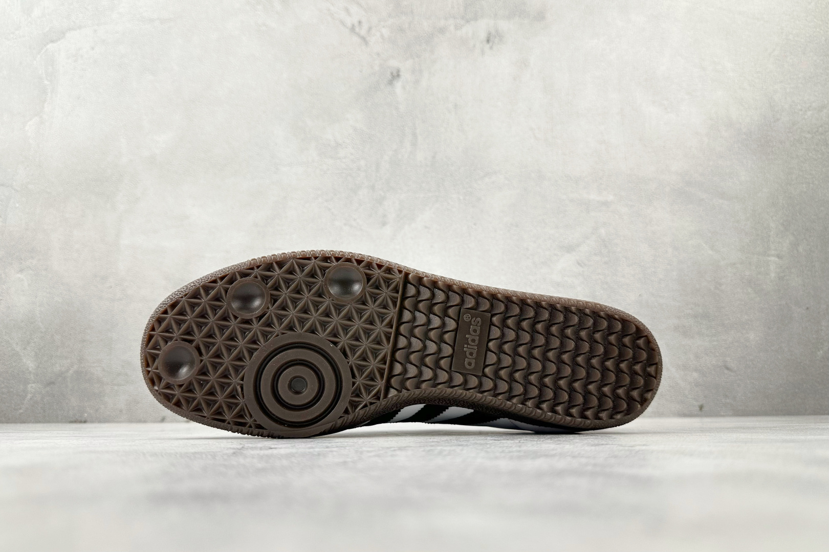 XC adidas originals SAMBA OG 黑白灰货号：B75806尺码：35 36 36
