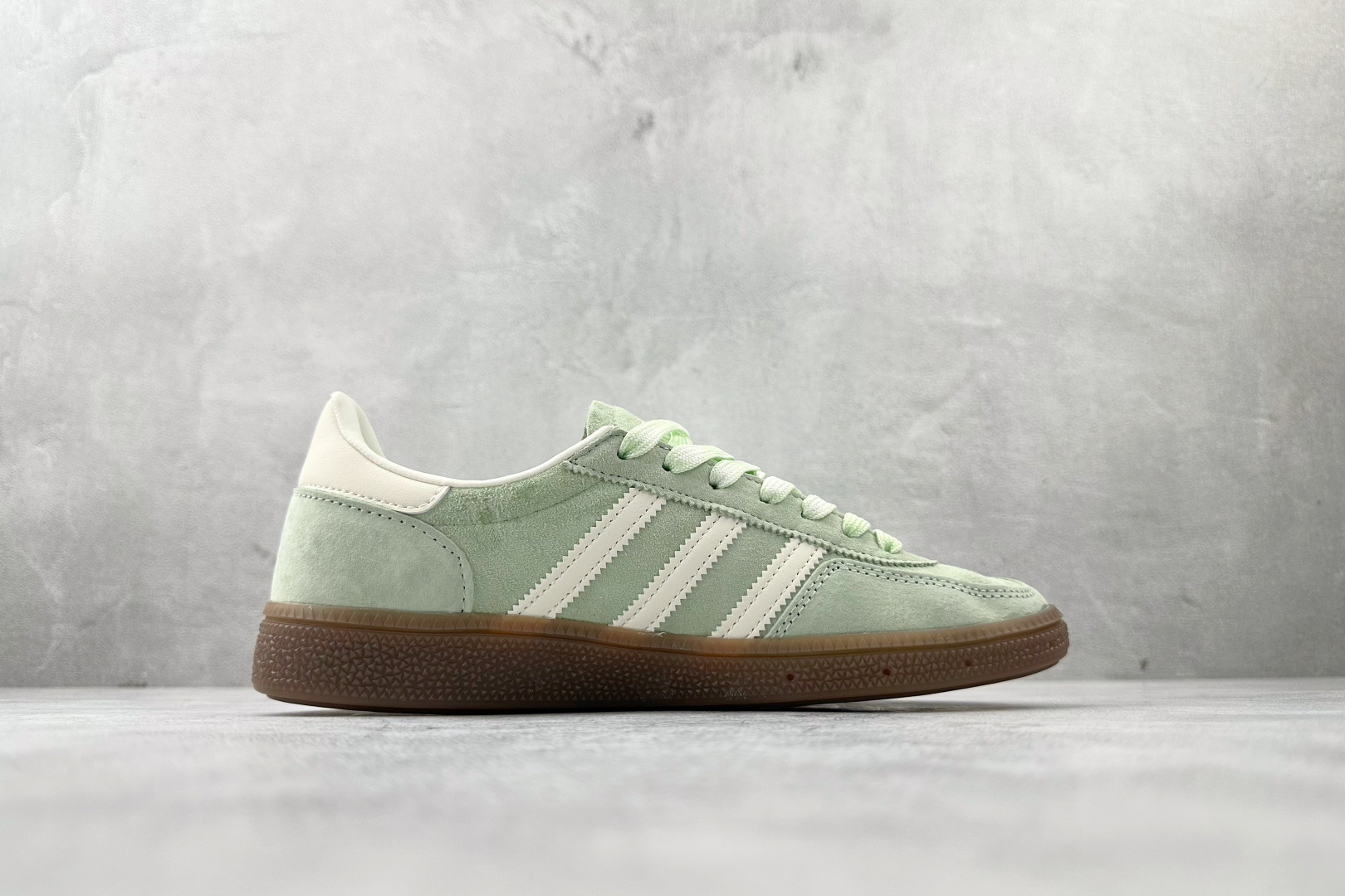 XC adidas originals HANDBALL SPEZIAL 绿白货号：KI5932尺码：3