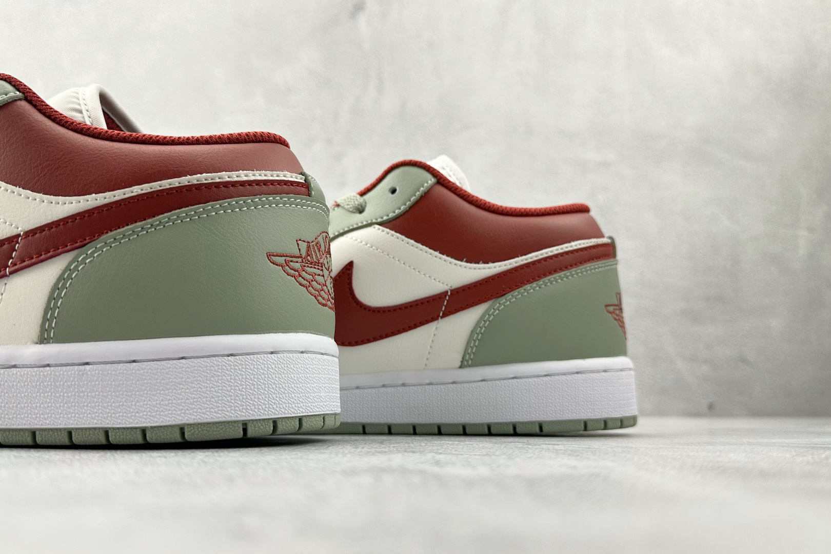 200 综合版 Jordan Air Jordan 1 绿色 553558-133