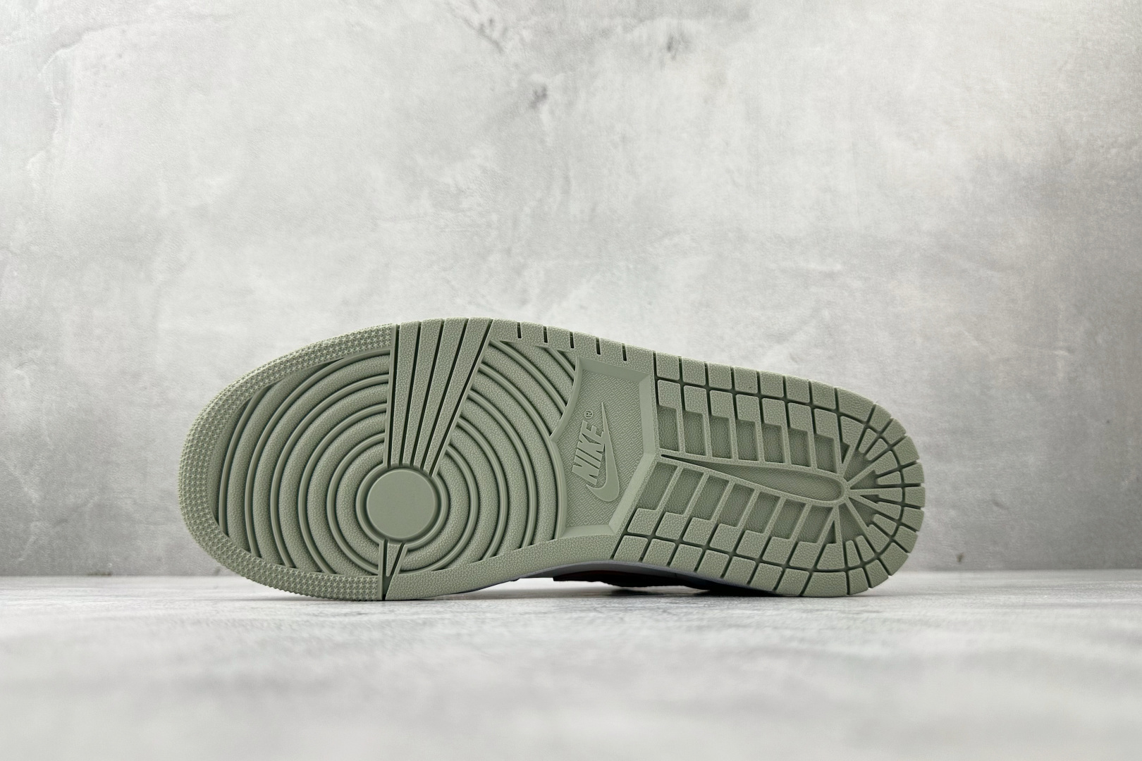 200 综合版 Jordan Air Jordan 1 绿色 553558-133