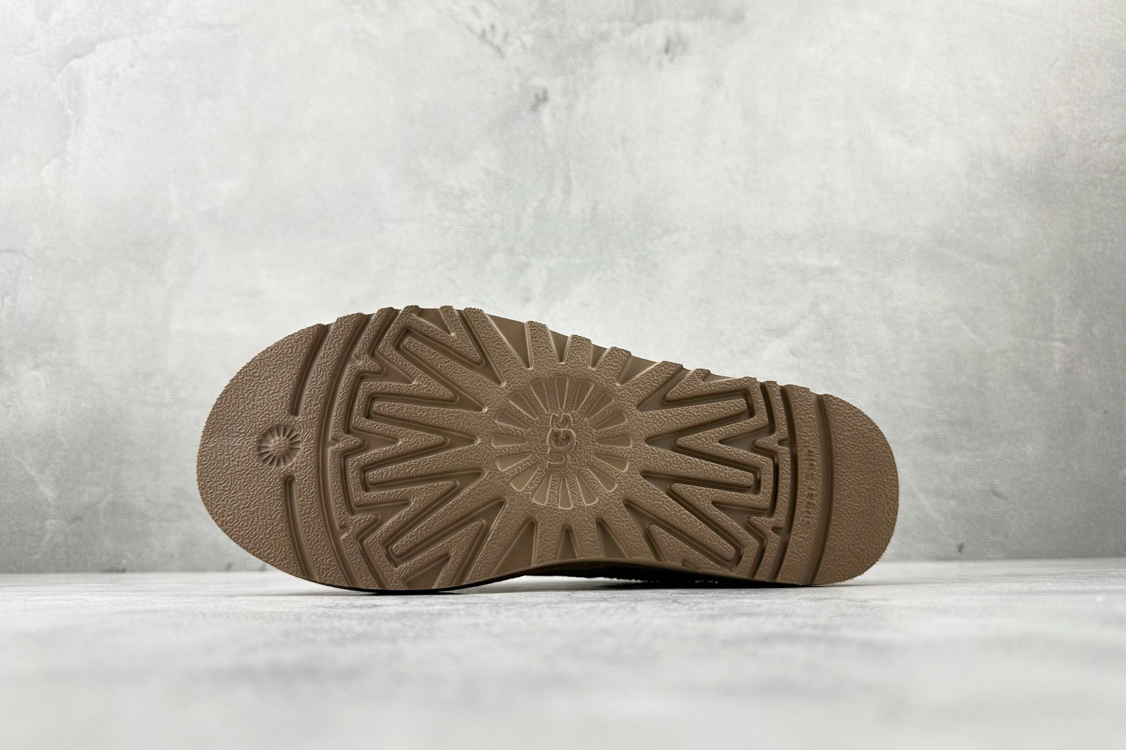 280 PALACE × UGG Tasman 棕色 1157290-CHE
