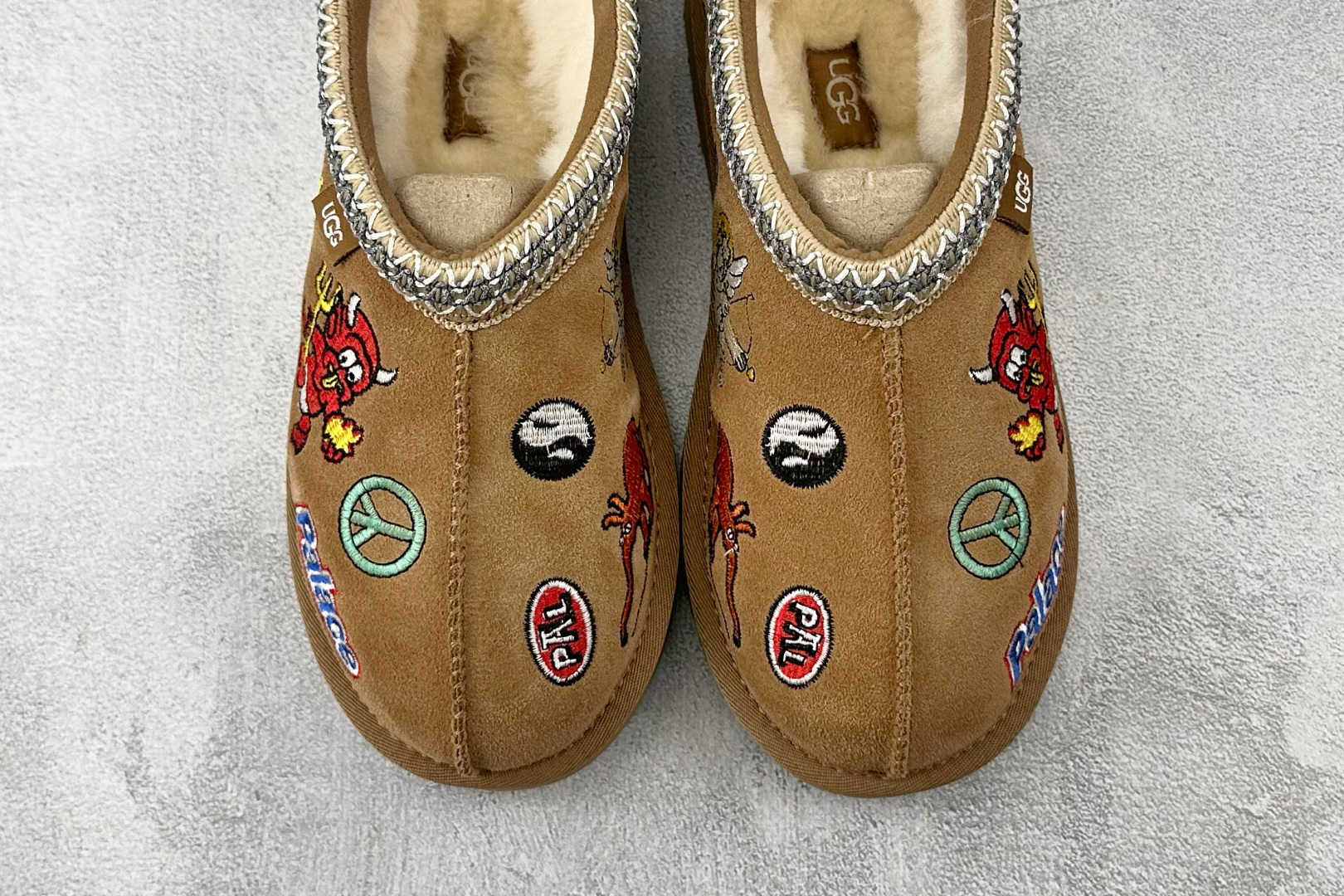 280 PALACE × UGG Tasman 棕色 1157290-CHE