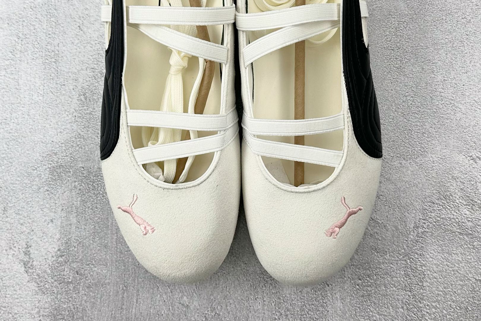 ZX 神版 ROSE x PUMA彪马 speedcat 黑白货号：-01尺码：36 36.5 37 3
