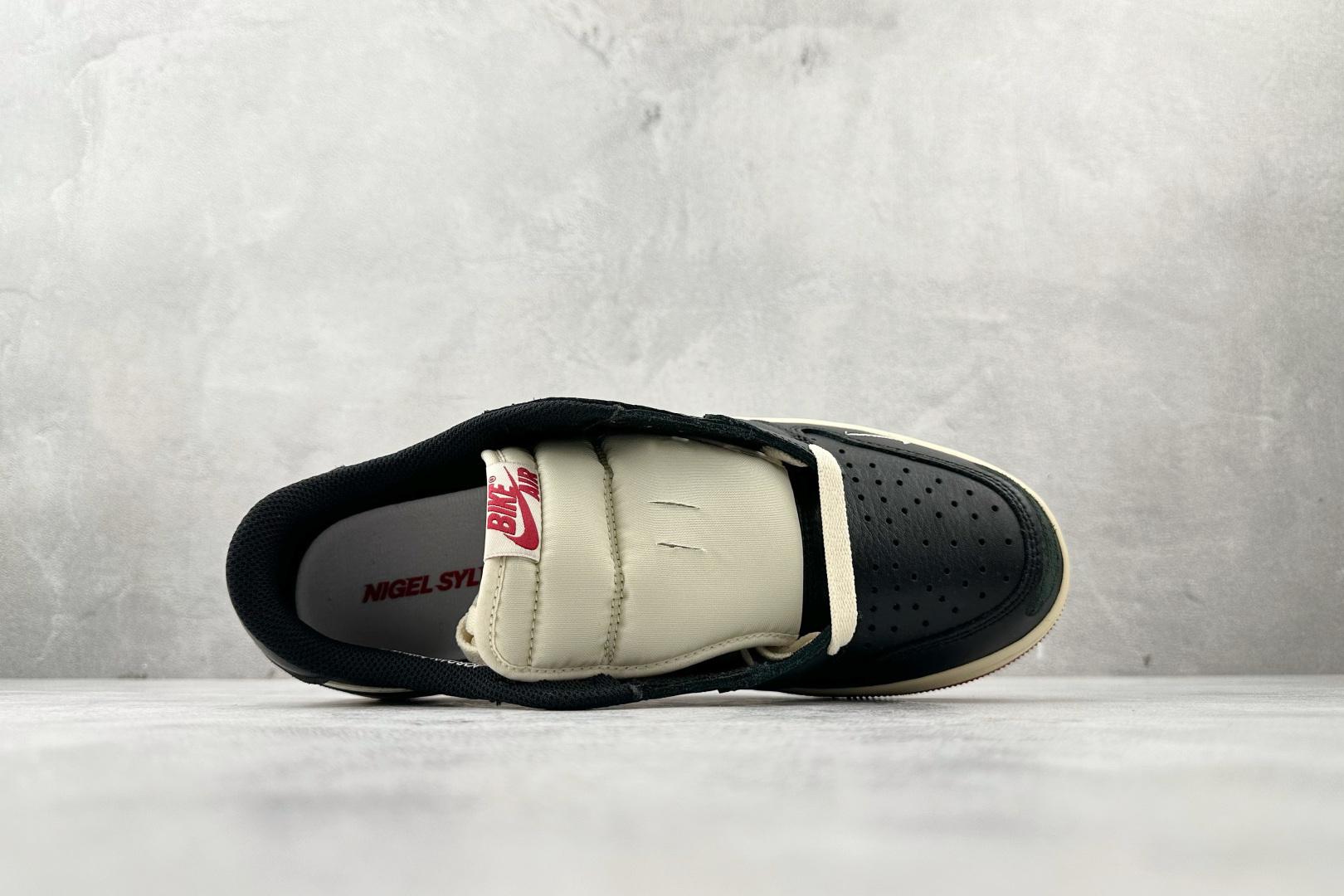 全新工厂开发 Nigel Sylvester x Jordan Air Jordan 1 Low Nitro'Better With Time”白黑红 IB8958-001