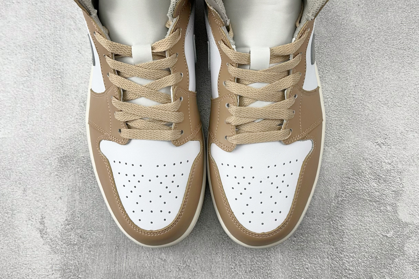 200 综合版 Jordan Air Jordan 1 白橙 DQ8426-200