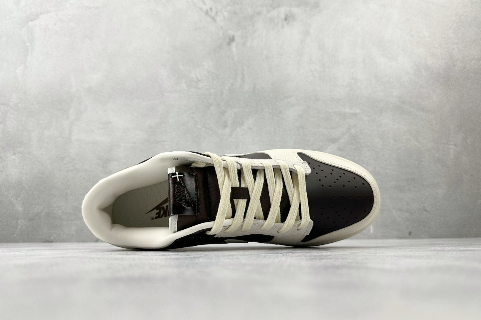 220 Nike Dunk Low 棕白 IH7333-200