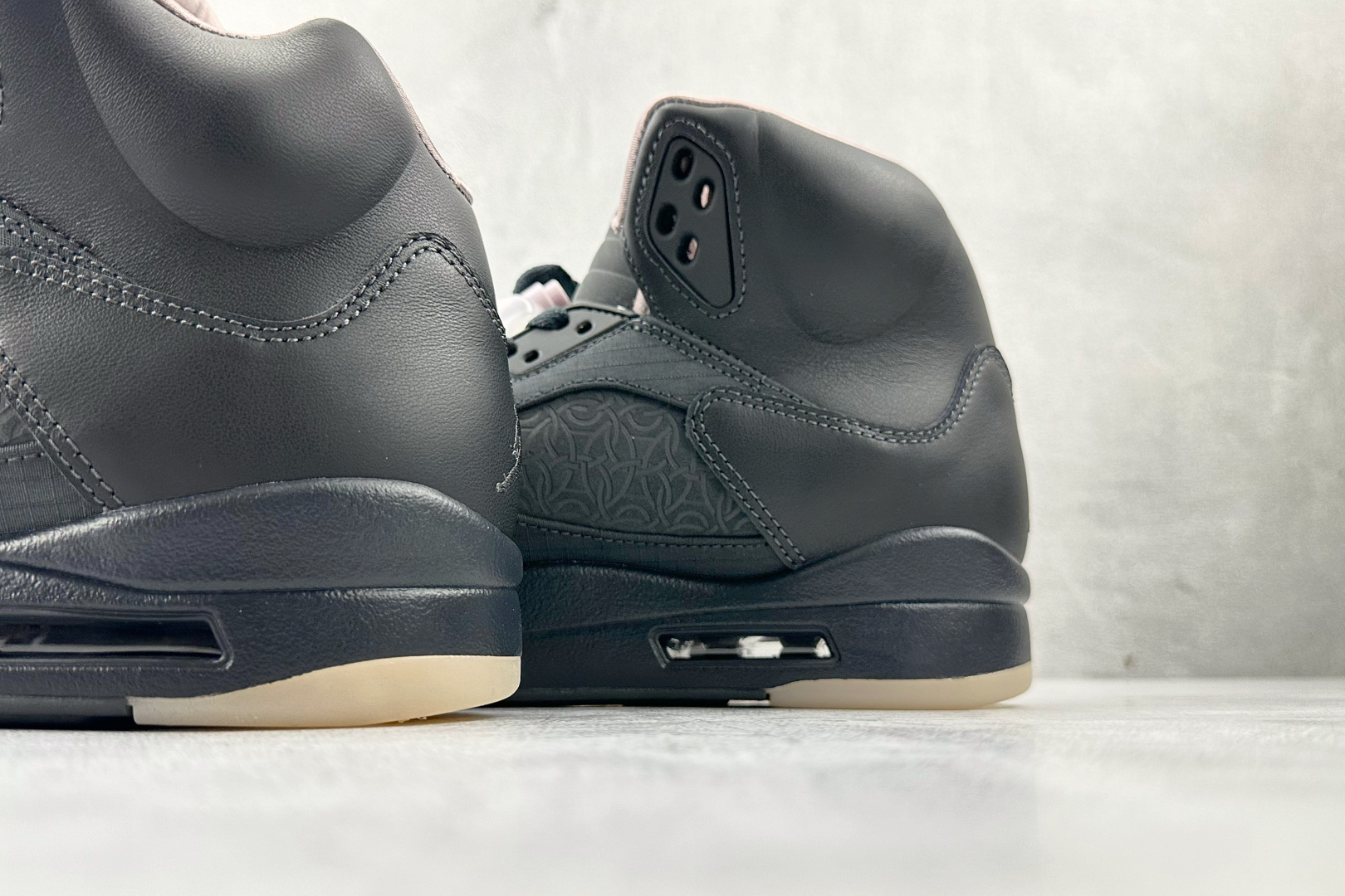 470 顶级纯原 PSG x Jordan Air Jordan 5 Retro 黑色 HQ3004-001-Chinese UA Cheap High Quatity Brand Clothes Bags handbags Sneakers wholesale wholesaler seller from China Factory suppliers Fashion Clothing Shoes best Quality Beautiful Price 470 顶级纯原 PSG x Jordan Air Jordan 5 Retro 黑色 HQ3004-001