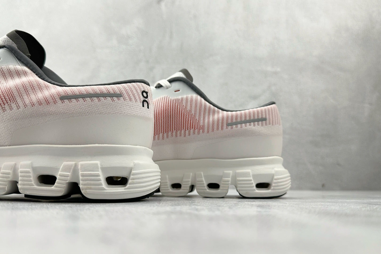 180 On昂跑 Cloud 6 Push 红粉色 3MF1005