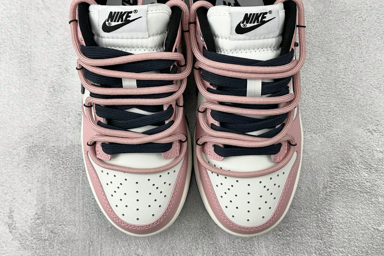 定制球鞋 Nike Dunk 怦然心动 粉白黑 PB0510-055