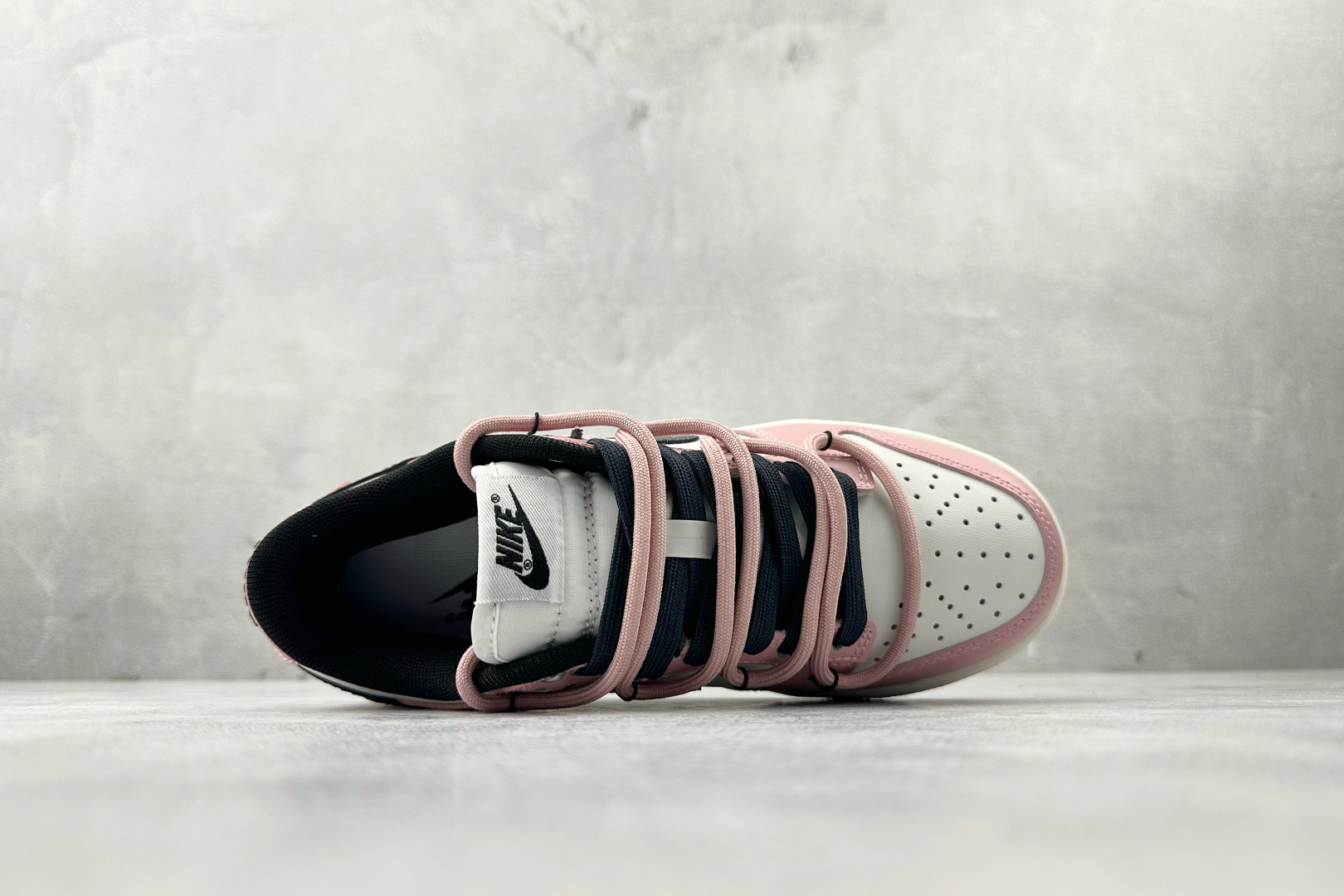 定制球鞋 Nike Dunk 怦然心动 粉白黑 PB0510-055