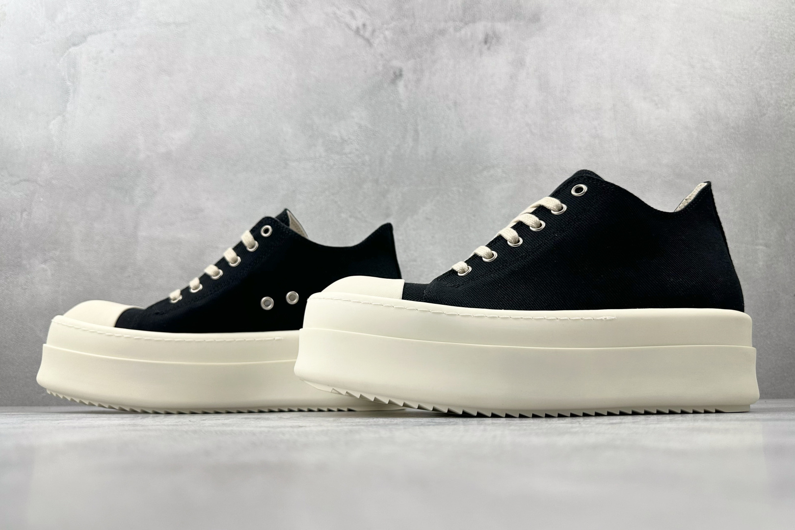 430 RICK OWENS/RO Double Bumper 黑色 DU02E7832BMO-911-Chinese UA Cheap High Quatity Brand Clothes Bags handbags Sneakers wholesale wholesaler seller from China Factory suppliers Fashion Clothing Shoes best Quality Beautiful Price 430 RICK OWENS/RO Double Bumper 黑色 DU02E7832BMO-911