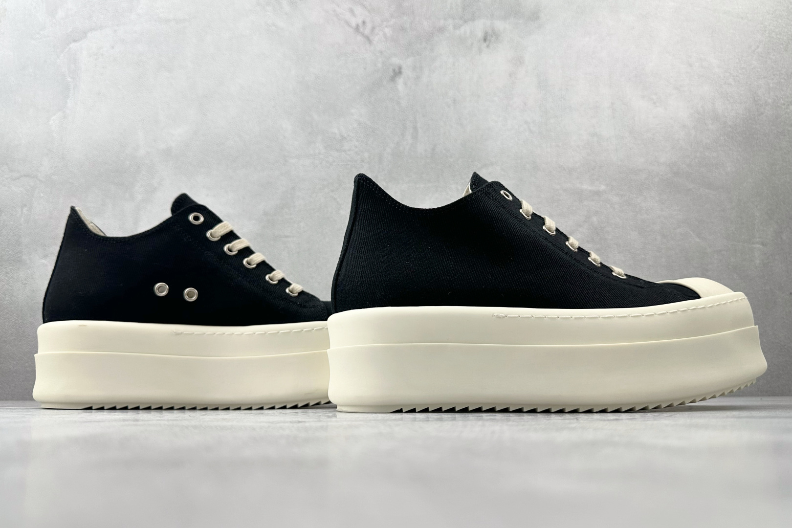 430 RICK OWENS/RO Double Bumper 黑色 DU02E7832BMO-911-Chinese UA Cheap High Quatity Brand Clothes Bags handbags Sneakers wholesale wholesaler seller from China Factory suppliers Fashion Clothing Shoes best Quality Beautiful Price 430 RICK OWENS/RO Double Bumper 黑色 DU02E7832BMO-911