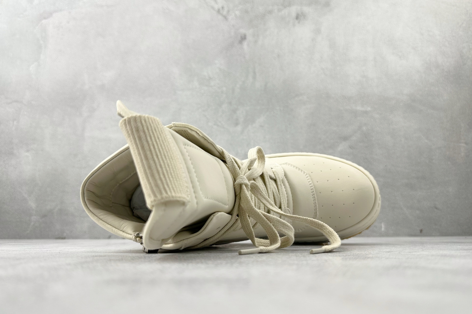 540 RICK OWENS/RO Geobasket 白色 RU02E1801LCO-111-Chinese UA Cheap High Quatity Brand Clothes Bags handbags Sneakers wholesale wholesaler seller from China Factory suppliers Fashion Clothing Shoes best Quality Beautiful Price 540 RICK OWENS/RO Geobasket 白色 RU02E1801LCO-111